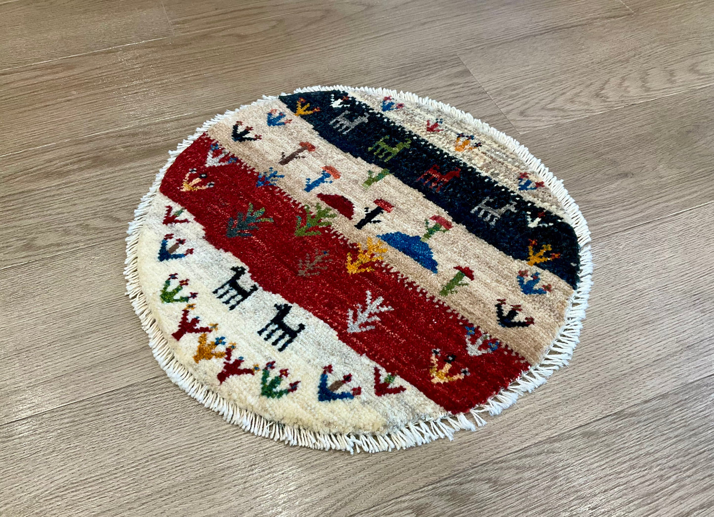 ギャッベ アマレバフト 40cm x 39cm AJ23585