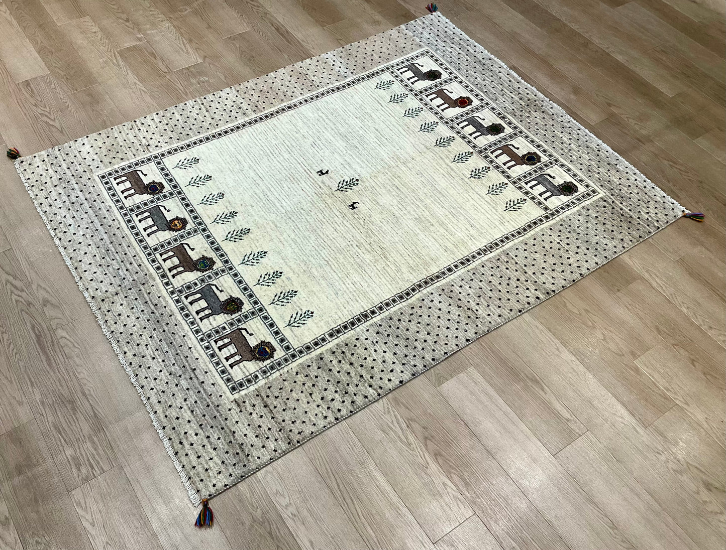 カシュクリギャッベ  210cm x 155cm RJ11874