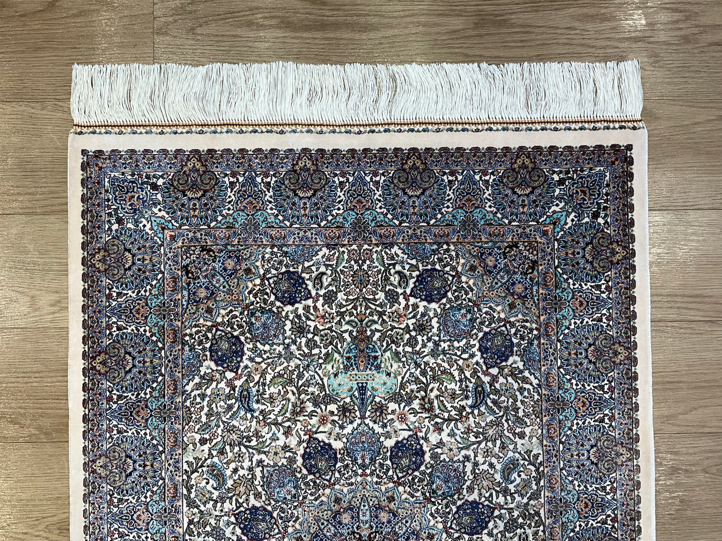 ペルシャンシルク 120cm x 80cm PS10168