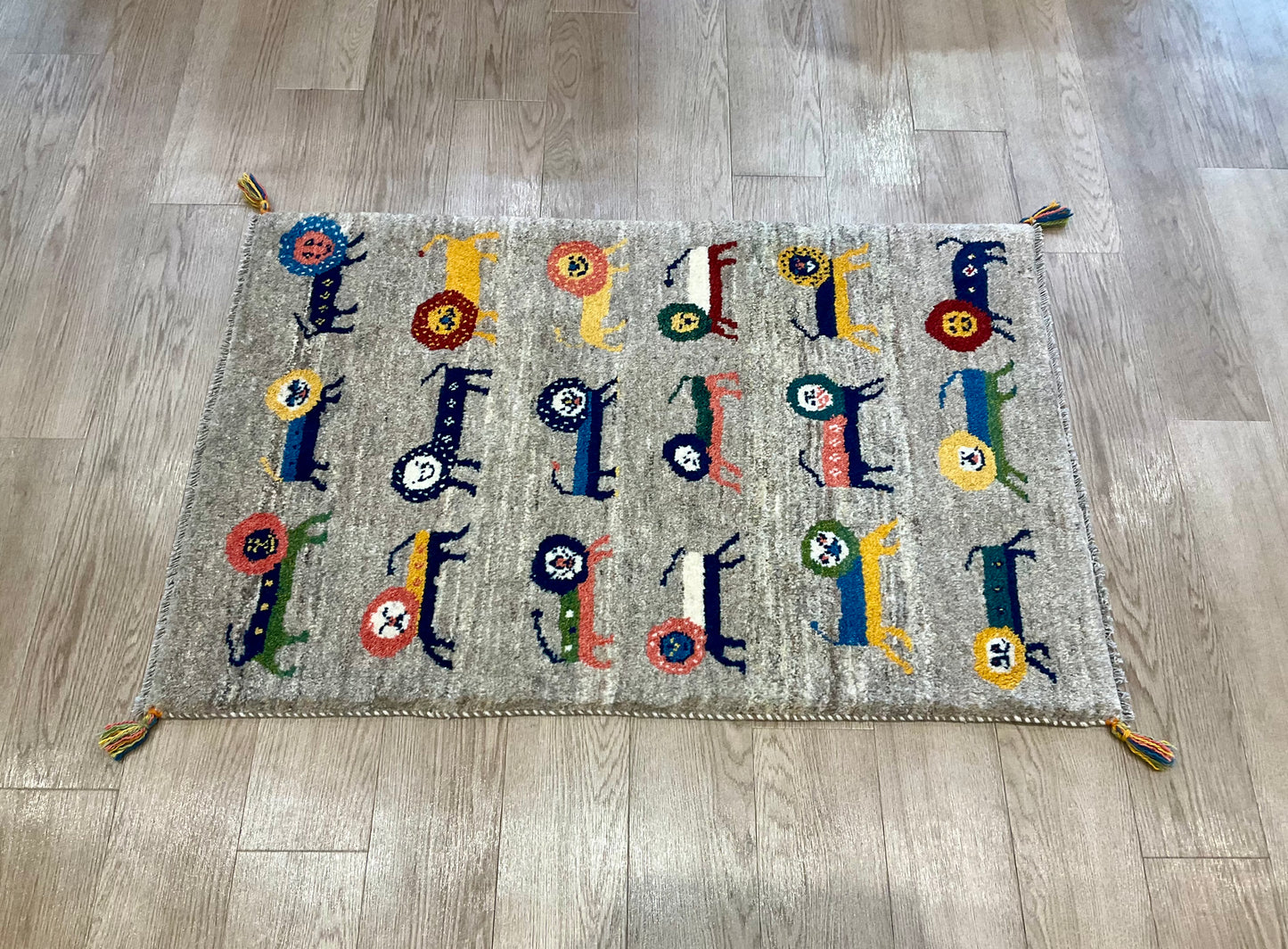 ギャッベ 120cm x 80cm RJ9896