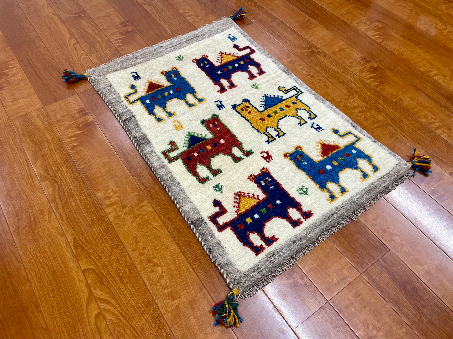 【オンライン限定】ギャッベ 88cm x 60cm RJ13709