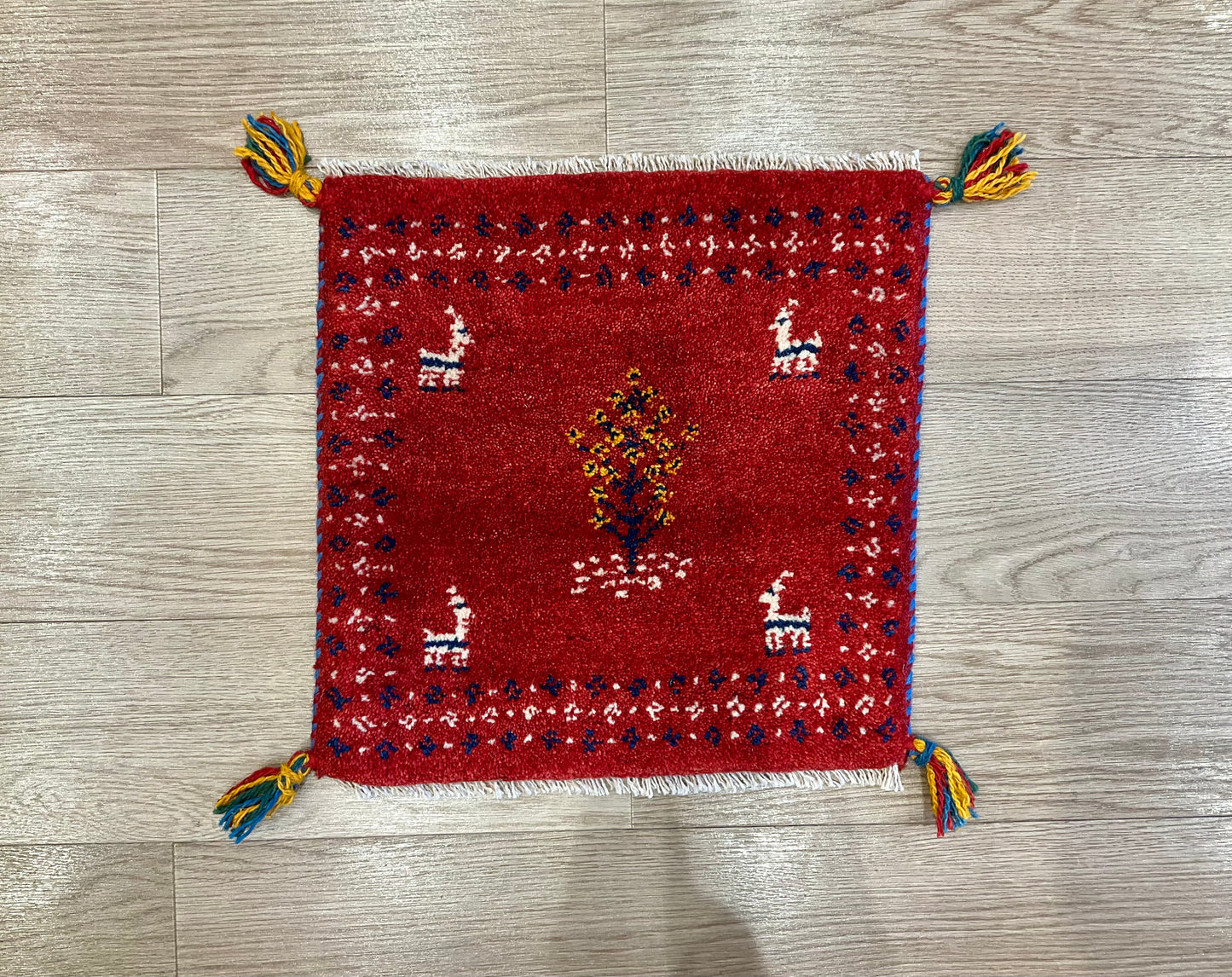 ギャッベ 41cm x 41cm T415