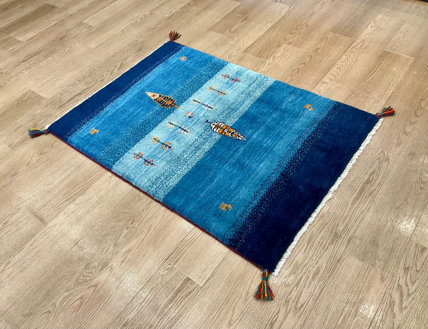 ギャッベ 120cm x 85cm RJ10430