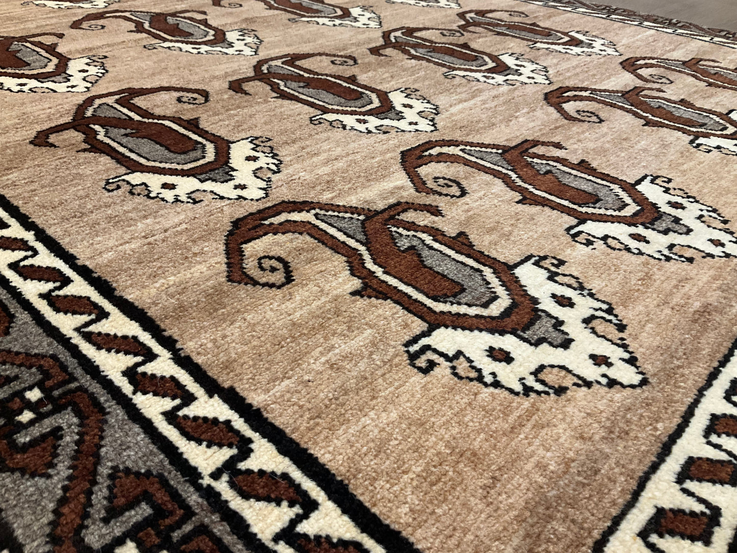 シラーズ 216cm x 120cm NT11200