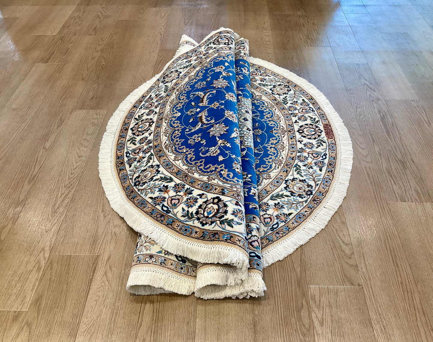 ナイン シシラ ハビビアン工房210cm x 132cm PS1172