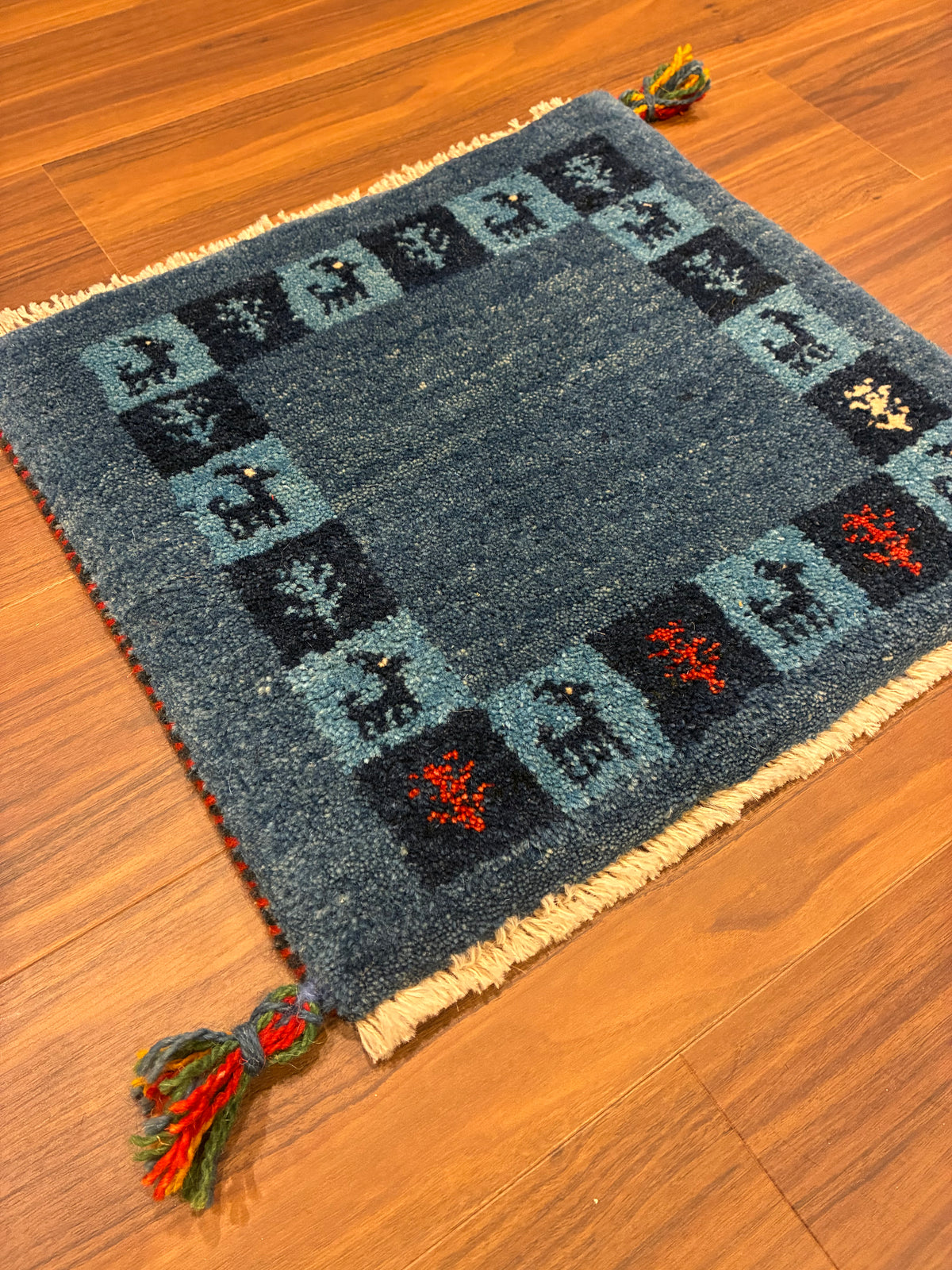 【千葉店】ギャッベ 43cm x 39cm Z3595