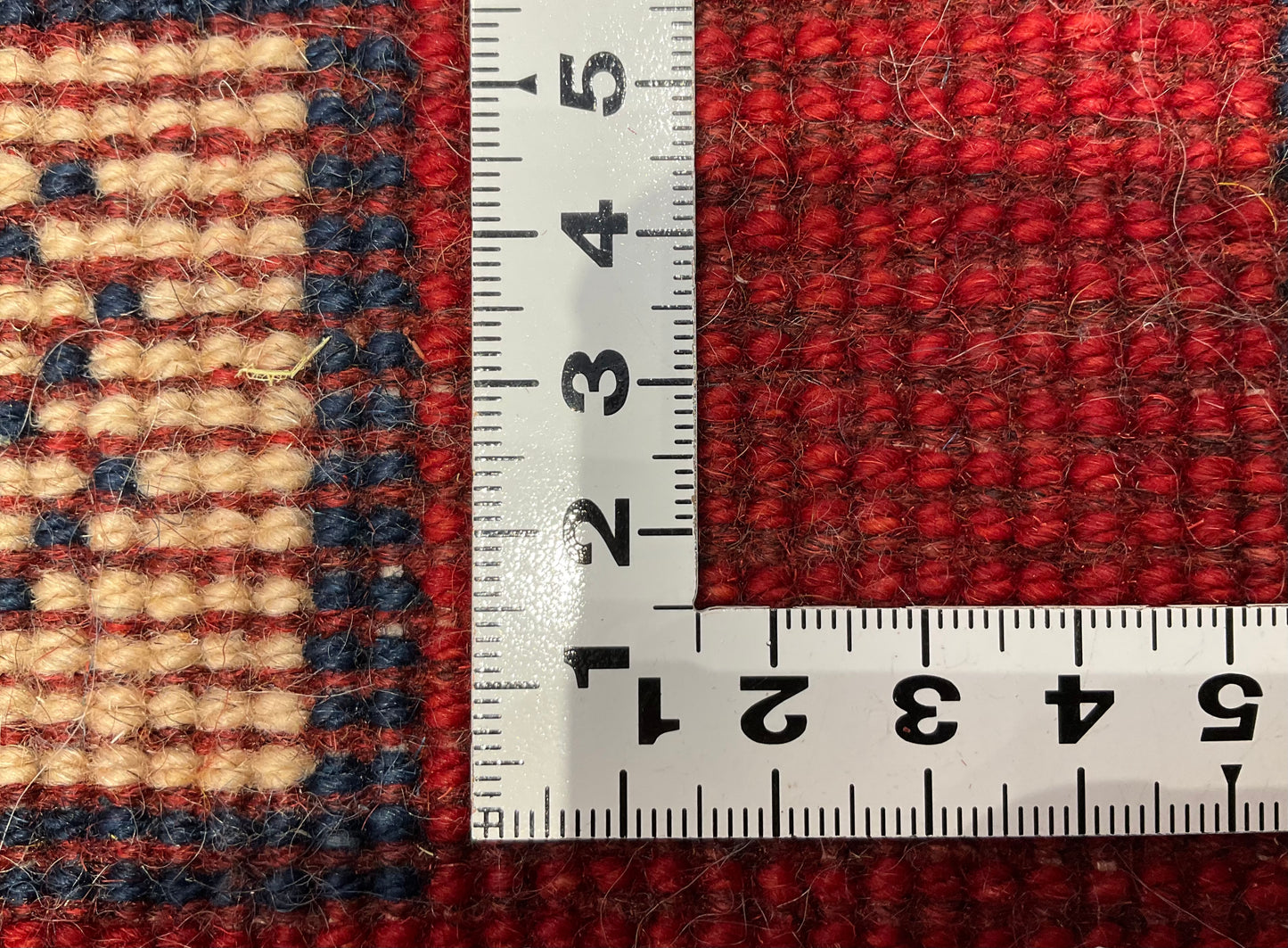 ギャッベ 43cm x 40cm Z506