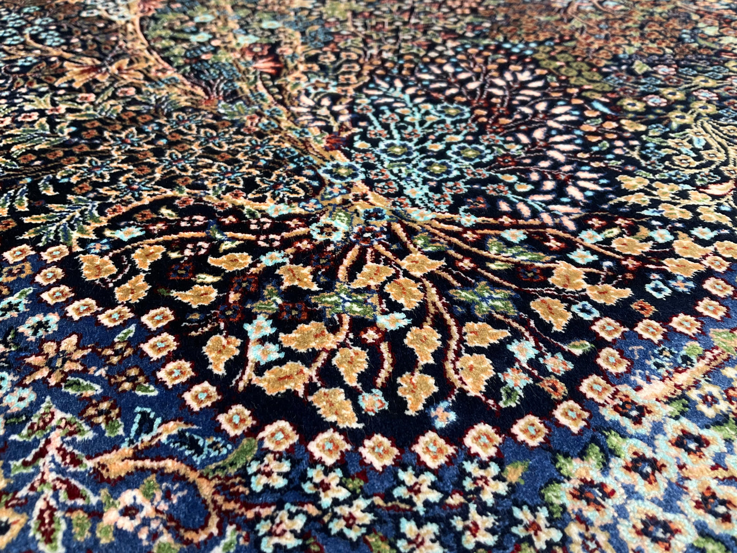 ペルシャンシルク 120cm x 80cm PS9757