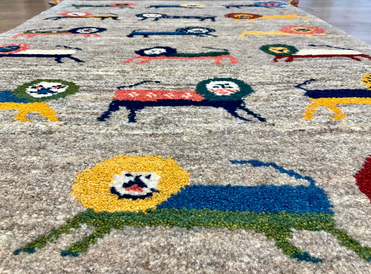 ギャッベ 120cm x 80cm RJ9896