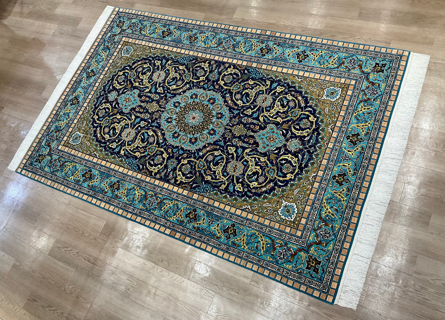 イスファハン ハギギ工房 318cm x 210cm B5800