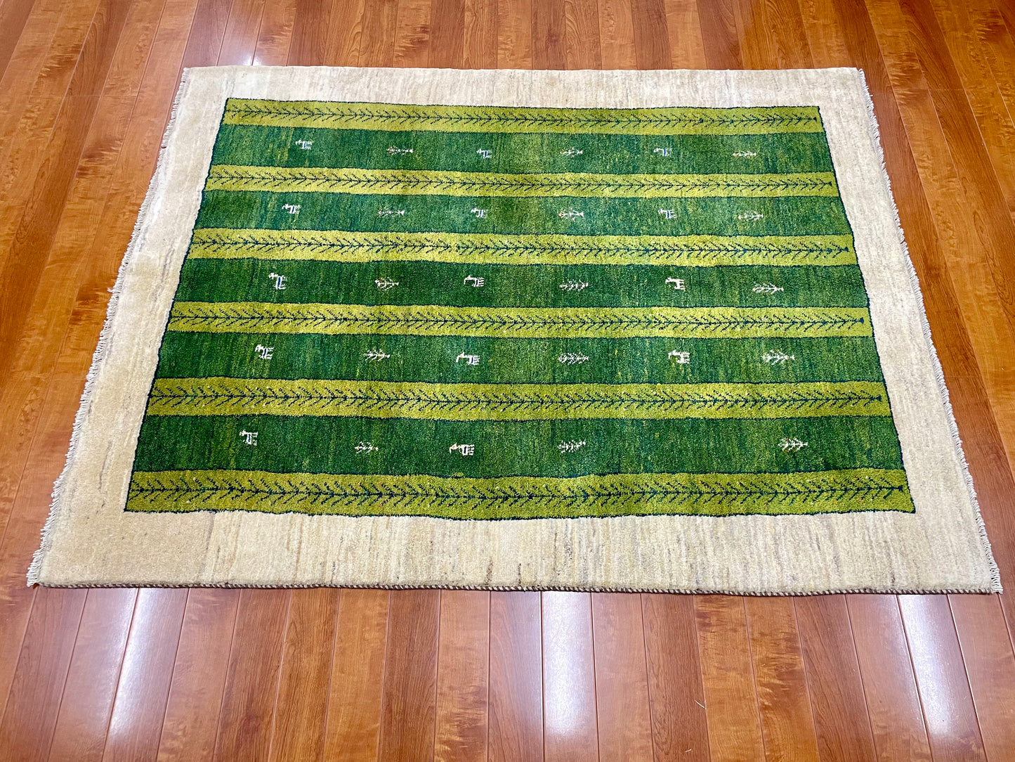 【オンライン限定】ギャッベ  190cm x 148cm RJ11382