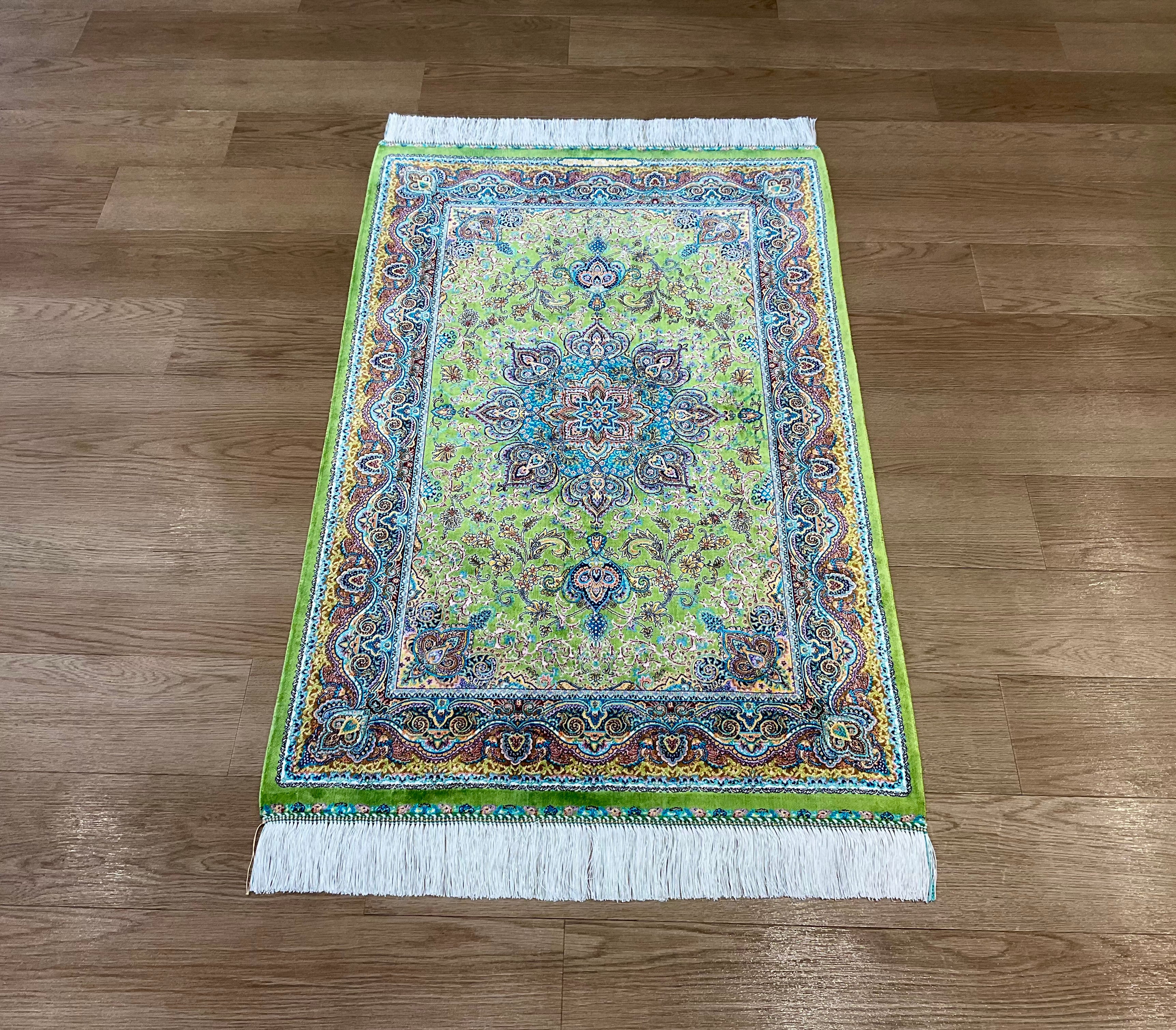 ペルシャンシルク 120cm x 80cm PS10863 – ペルシャ絨毯専門店