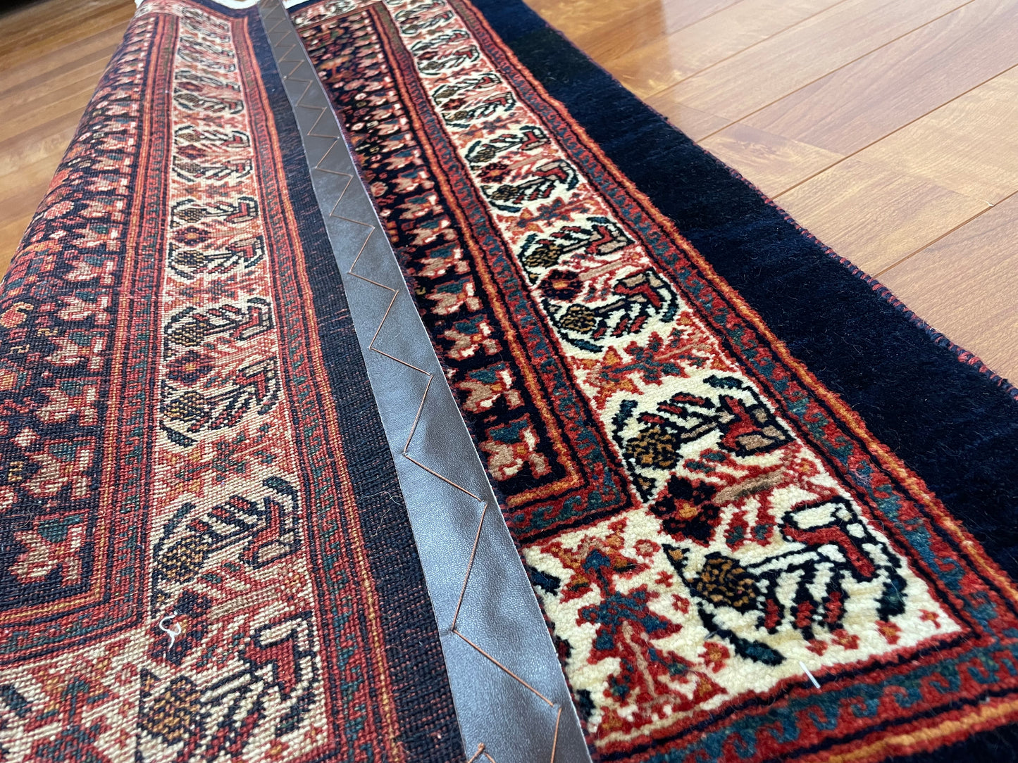 【オンライン限定】カシュガイ 135cm x 80cm PS7106