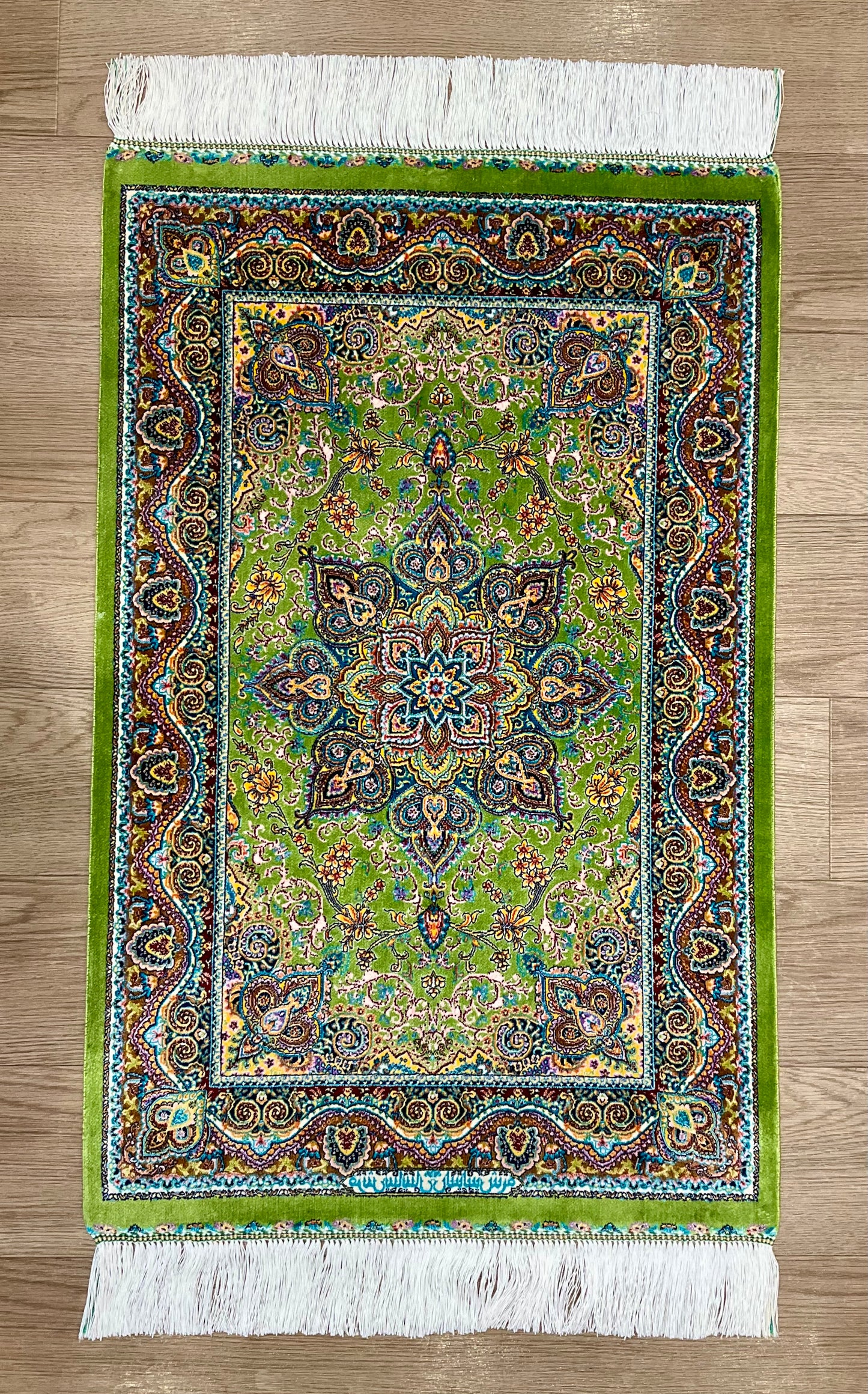 ペルシャンシルク 90cm x 60cm PS10826