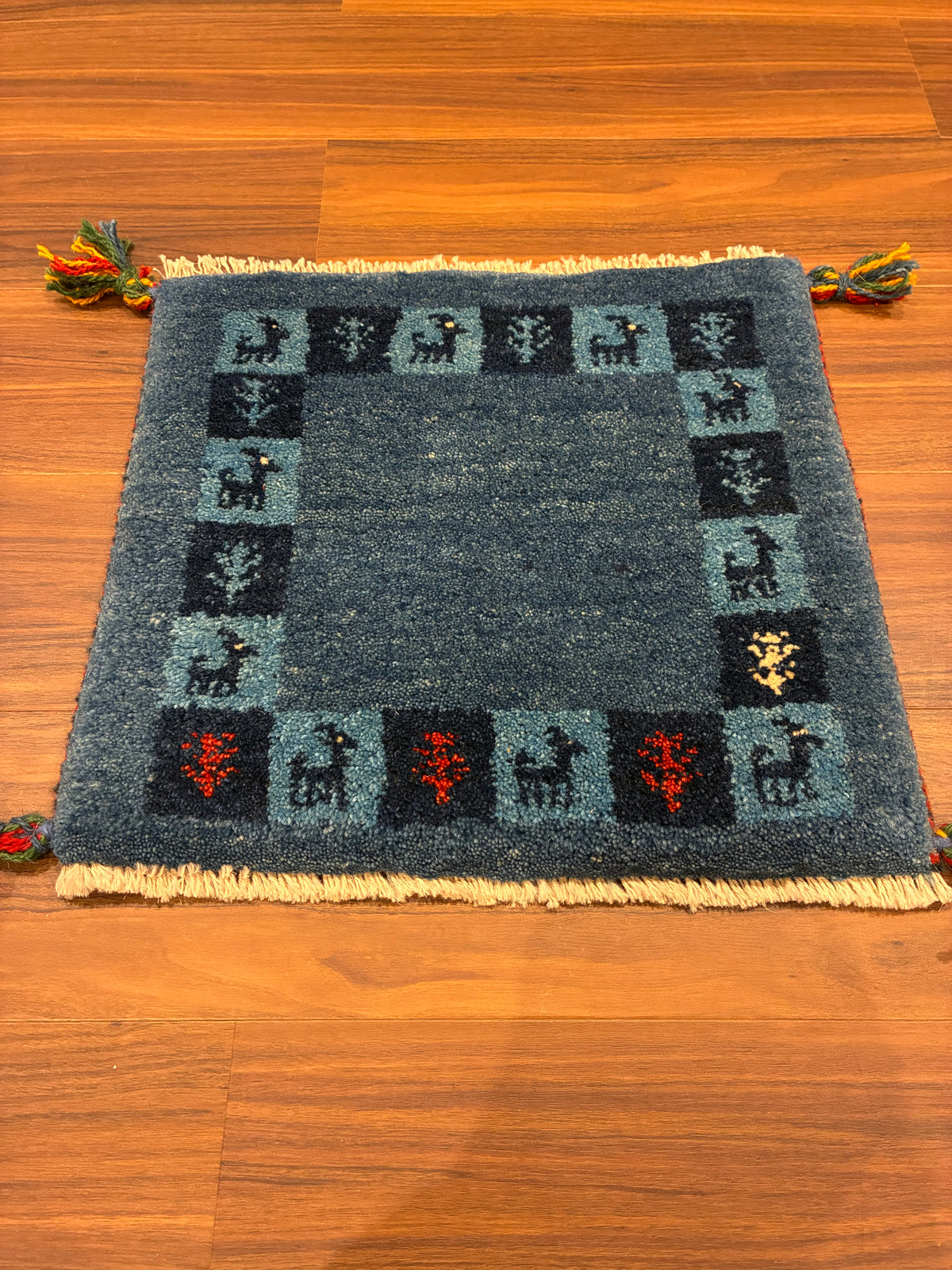 【千葉店】ギャッベ 43cm x 39cm Z3595
