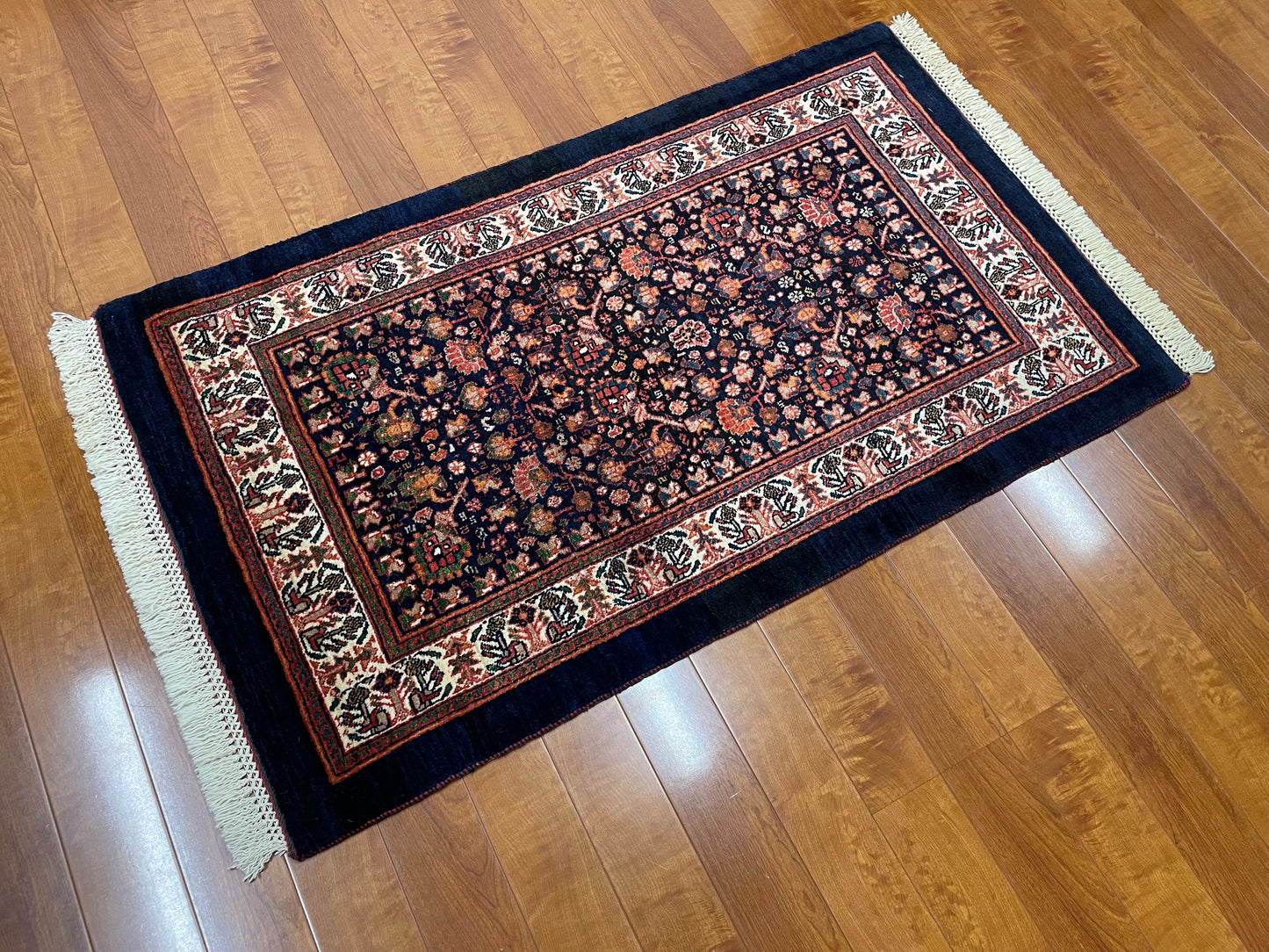 【オンライン限定】カシュガイ 135cm x 80cm PS7106