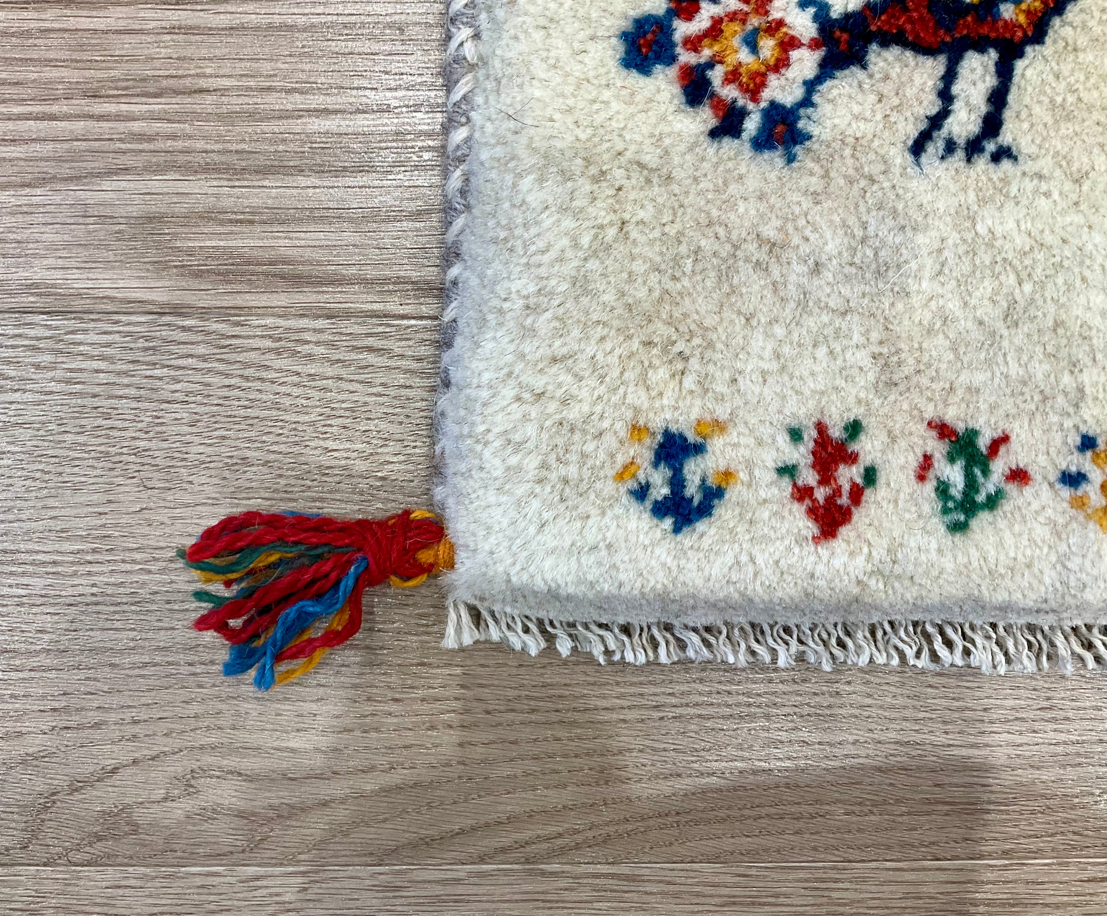 ギャッベ 42cm x 39cm Z1506 – ペルシャ絨毯専門店 ペルシャンパトリス