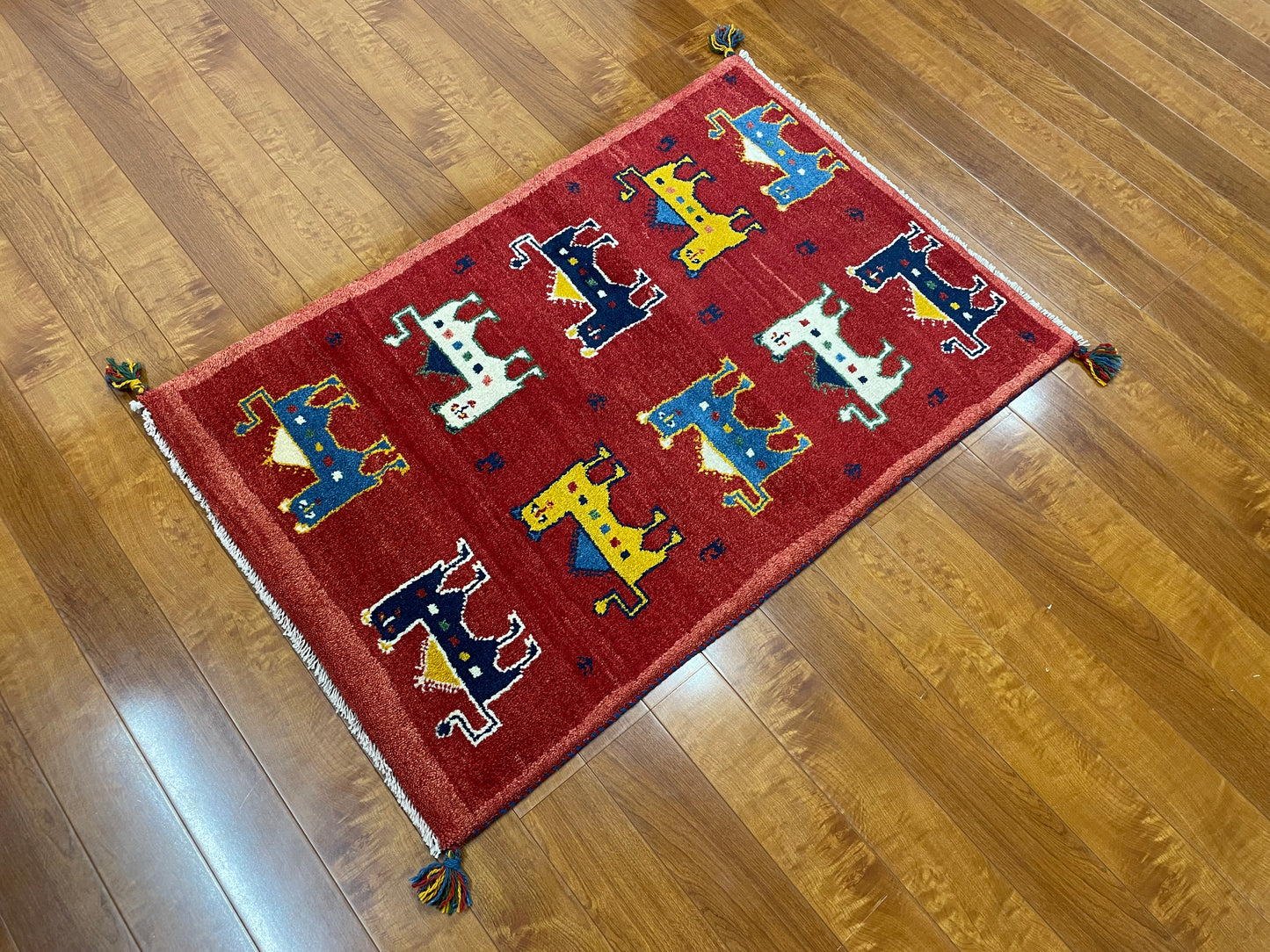 【オンライン限定】ギャッベ 118cm x 83cm RJ12628