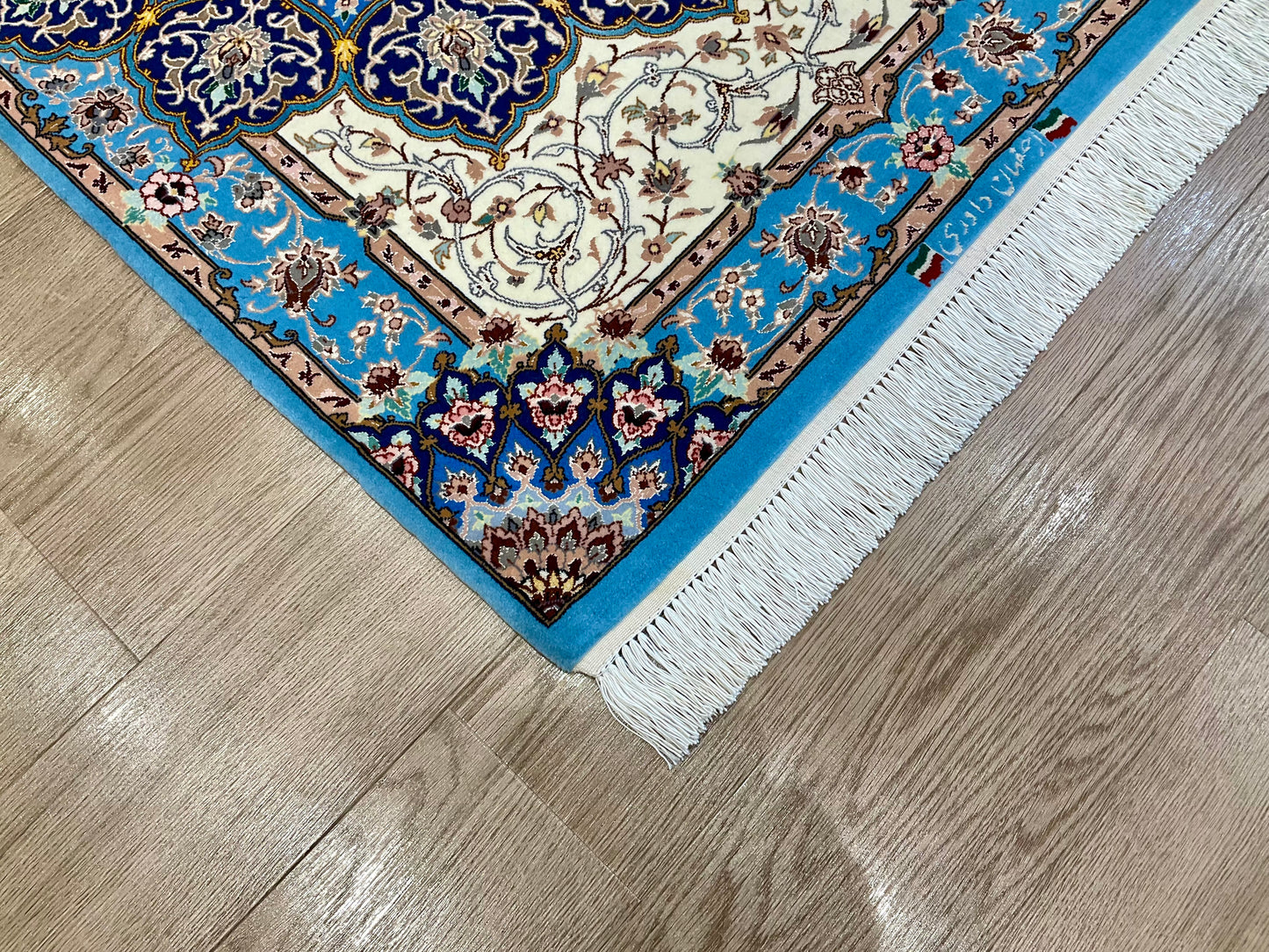 イスファハン ダーバリ工房 127cm x 86cm A22621