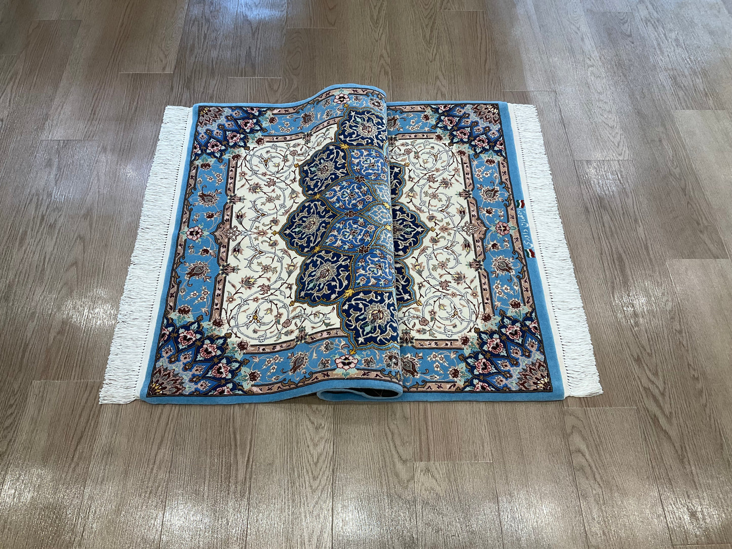 イスファハン ダーバリ工房 127cm x 86cm A22621
