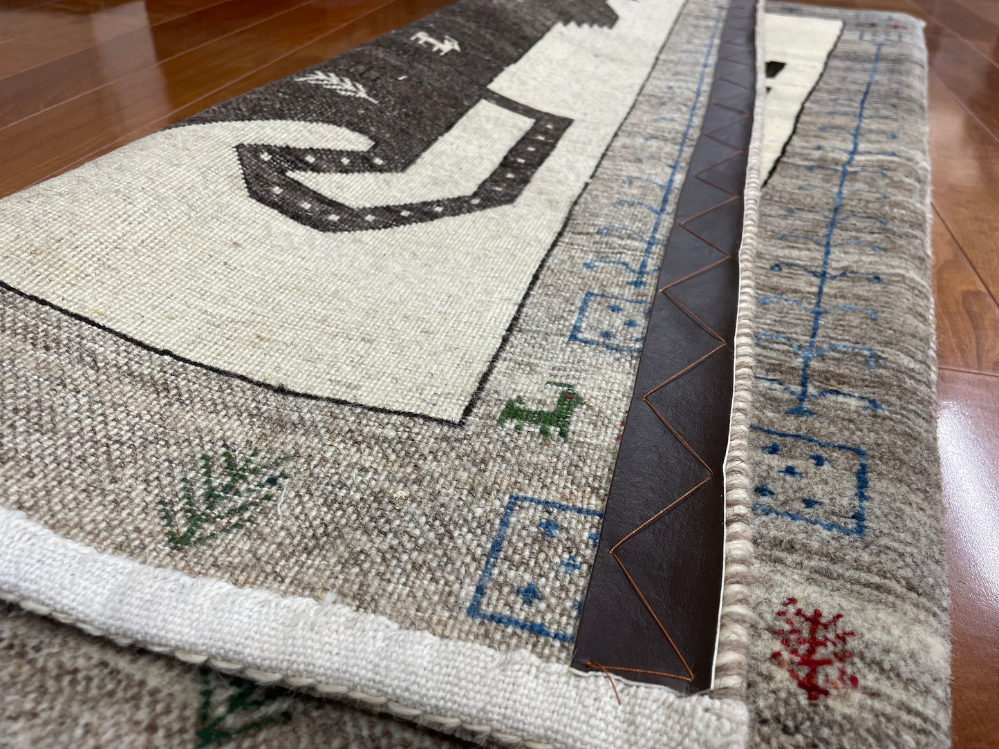 【オンライン限定】カシュクリギャッベ 132cm x 82cm RJ15169