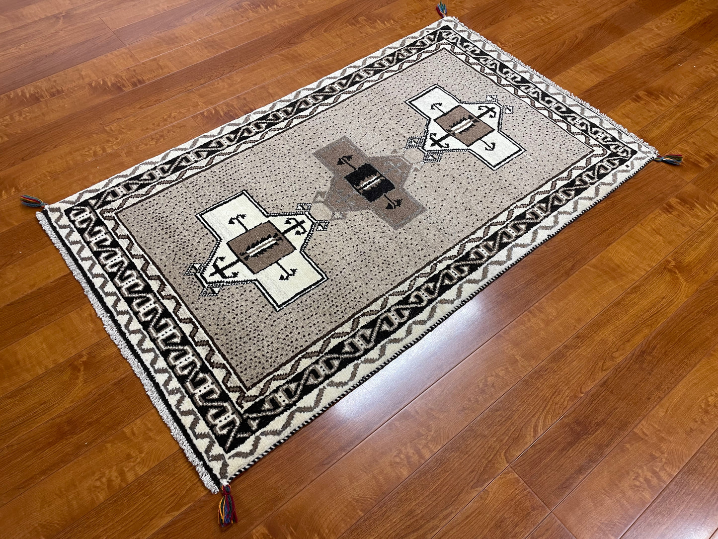【オンライン限定】ギャッベ アマレバフト 140cm x 82cm RJ12418