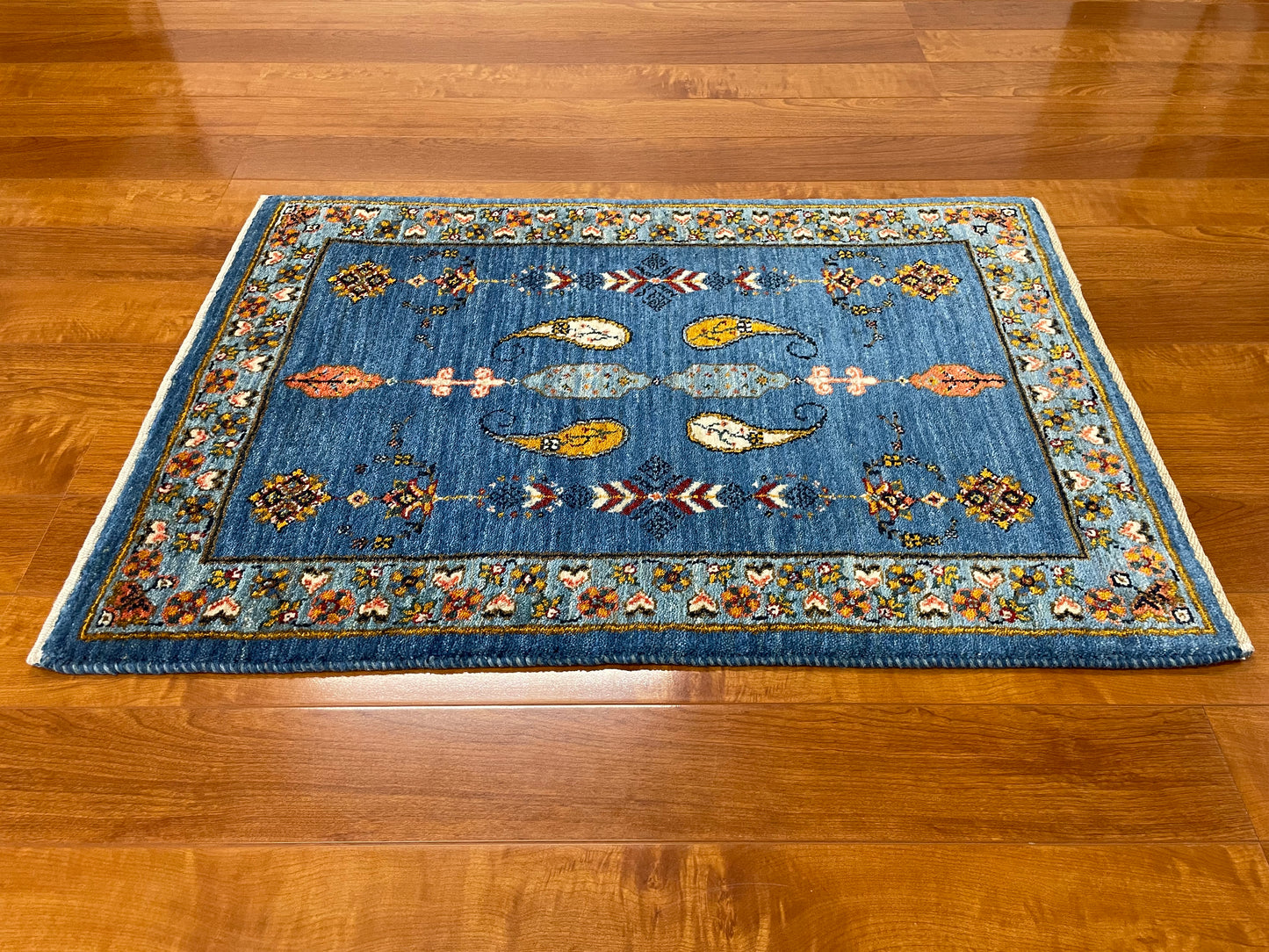 【オンライン限定】カシュクリギャッベ 90cm x 62cm RJ17293