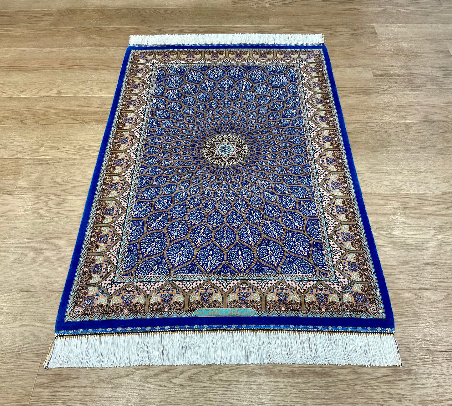 ペルシャンシルク 120cm x 80cm PS5018