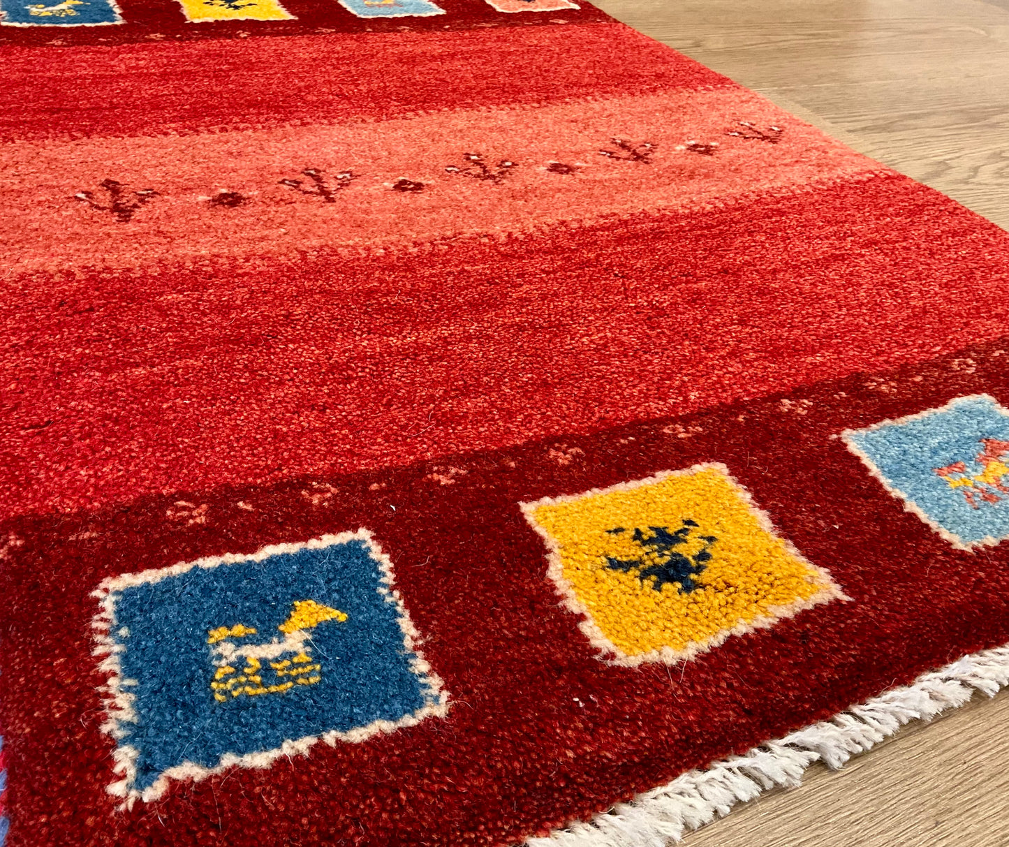 ギャッベ 88cm x 60cm RJ12398