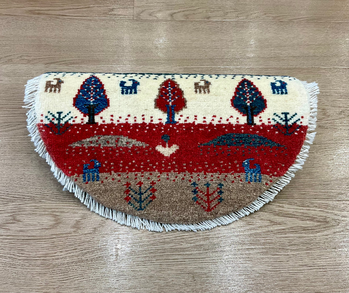 ギャッベ アマレバフト 43cm x 41cm AJ23565