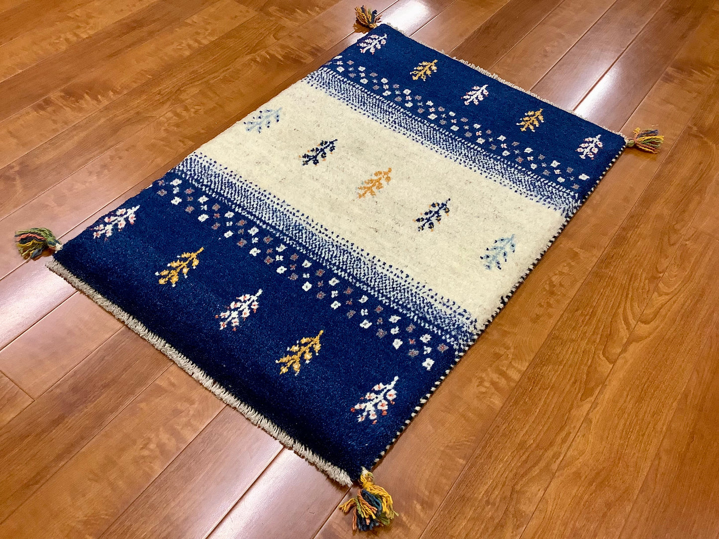 【オンライン限定】ギャッベ 90cm x 60cm RJ3577