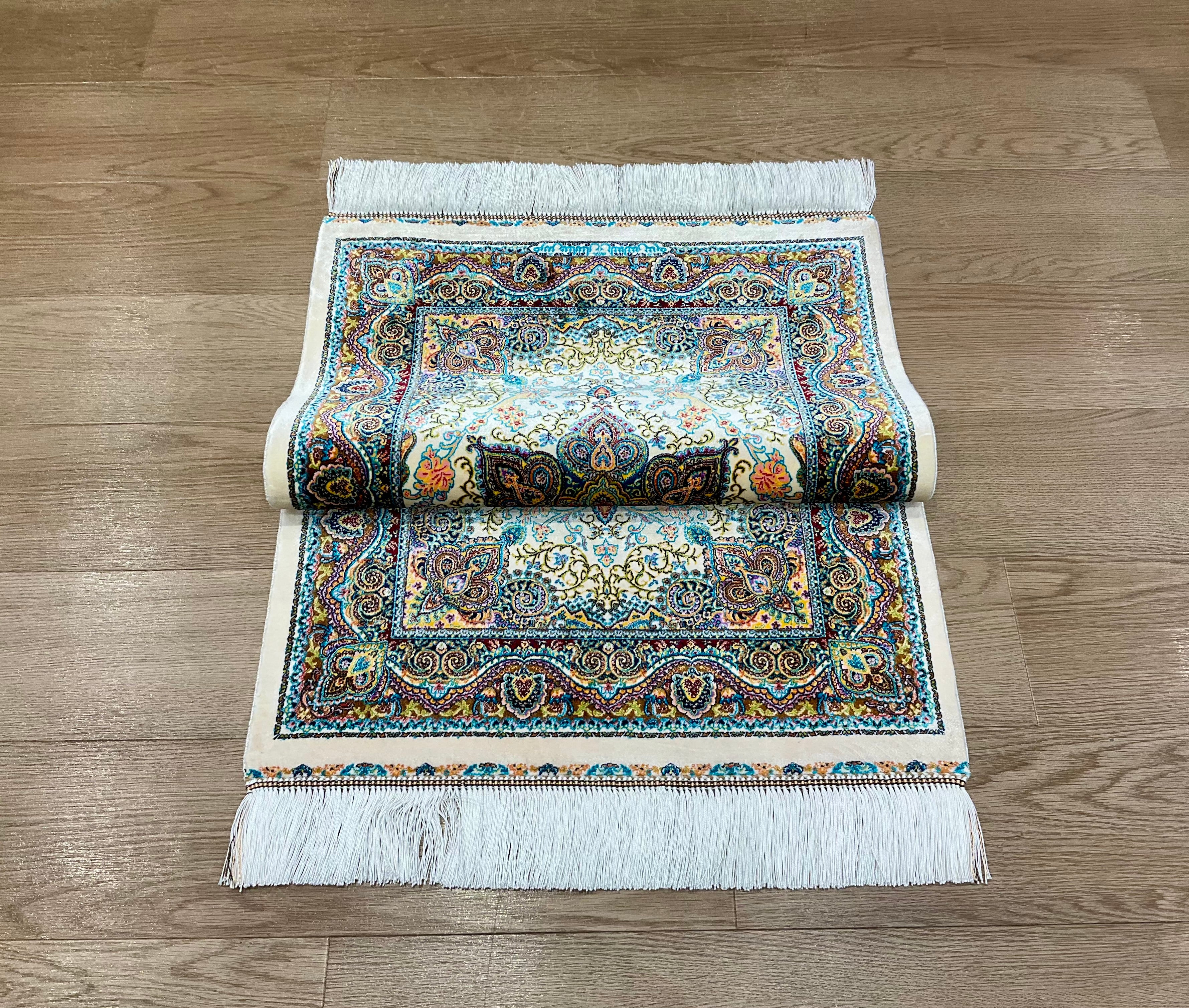 ペルシャ絨毯　大判サイズ　シルク ペルシャンシルク 90cm x 60cm PS10809 – ペルシャ絨毯専門店