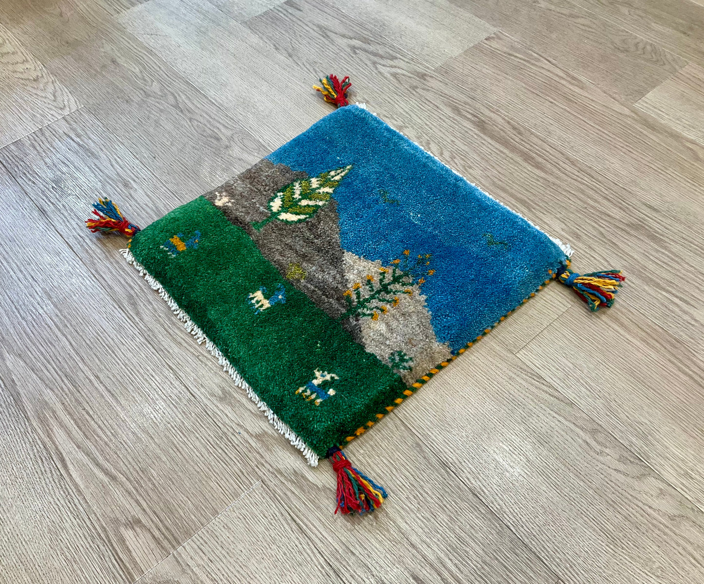 ギャッベ 40cm x 40cm Z27