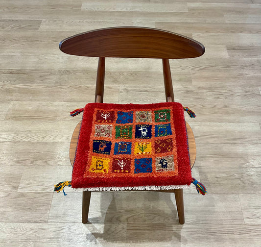 ギャッベ 43cm x 39cm Z471