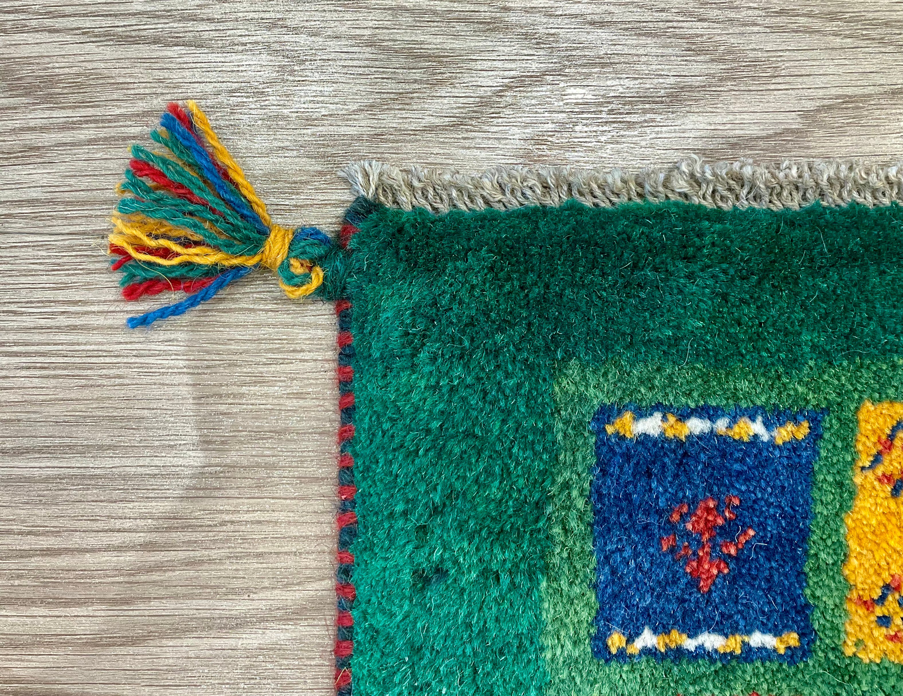 ギャッベ 44cm x 43cm Z1781 – ペルシャ絨毯専門店 ペルシャンパトリス