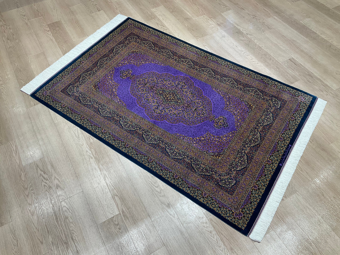 クム エラミ工房 203cm x 136cm A22439