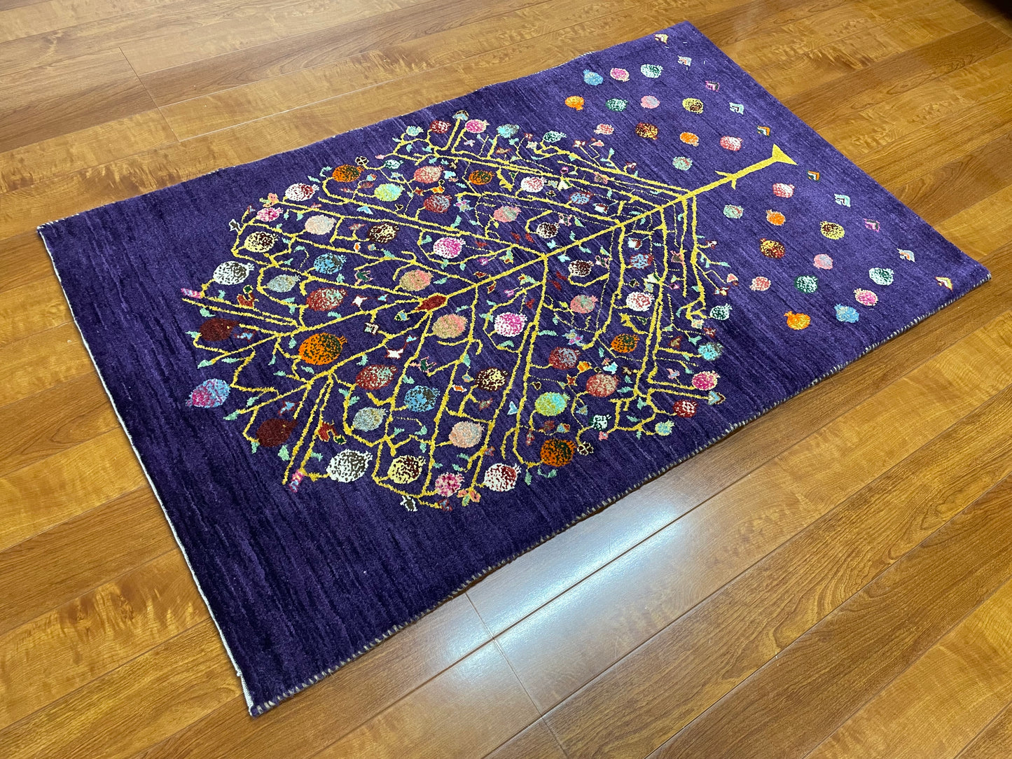 【オンライン限定】カシュクリギャッベ 134cm x 84cm RJ15639