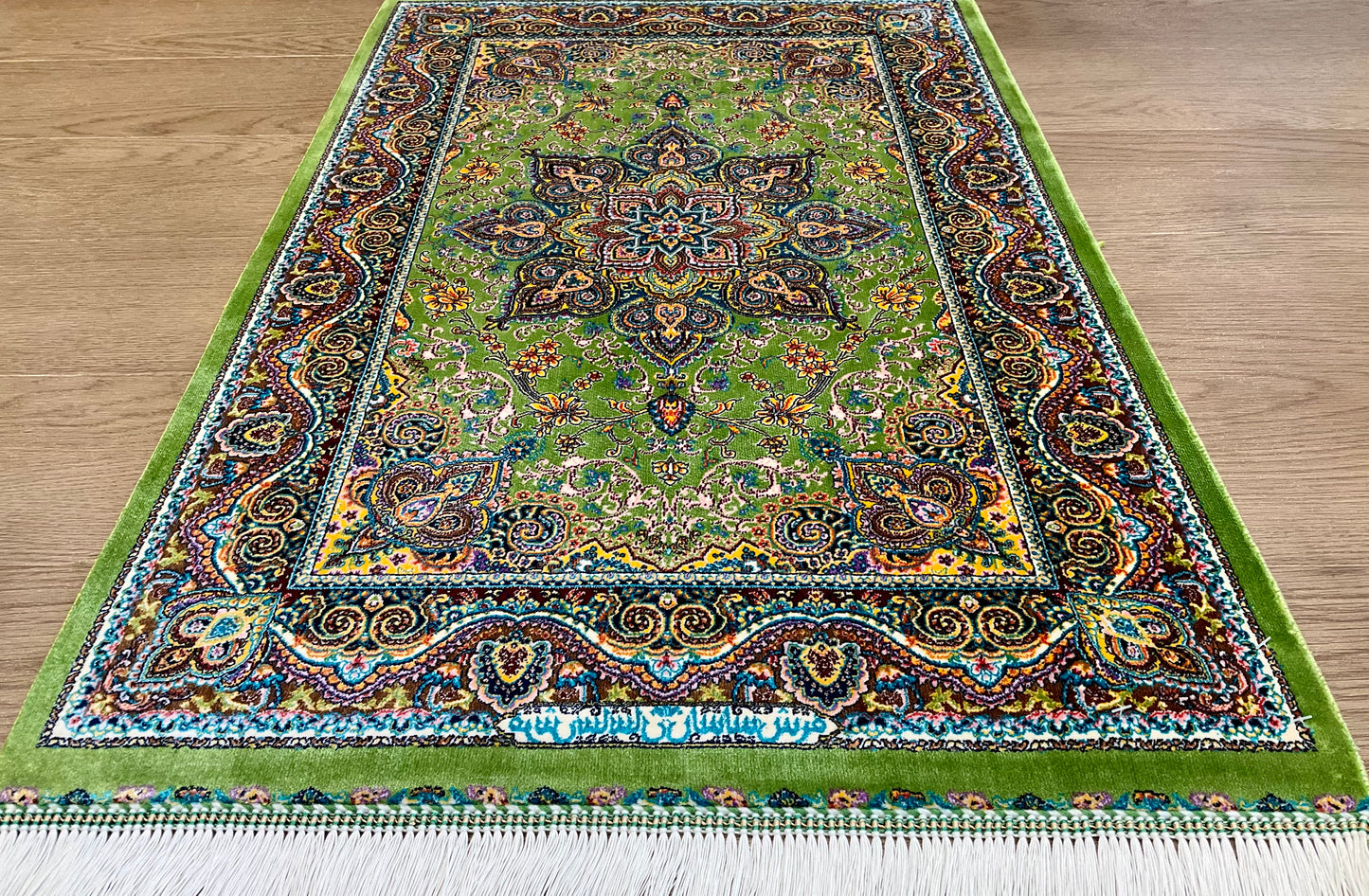 ペルシャンシルク 90cm x 60cm PS10934