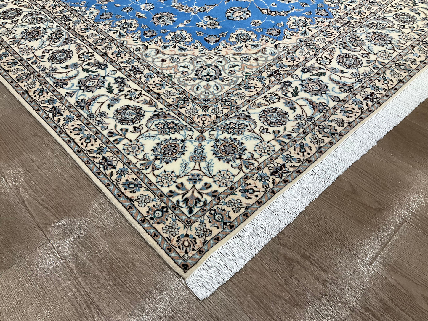 ナインシシラ ハビビアン工房 257cm x 210cm PS8623