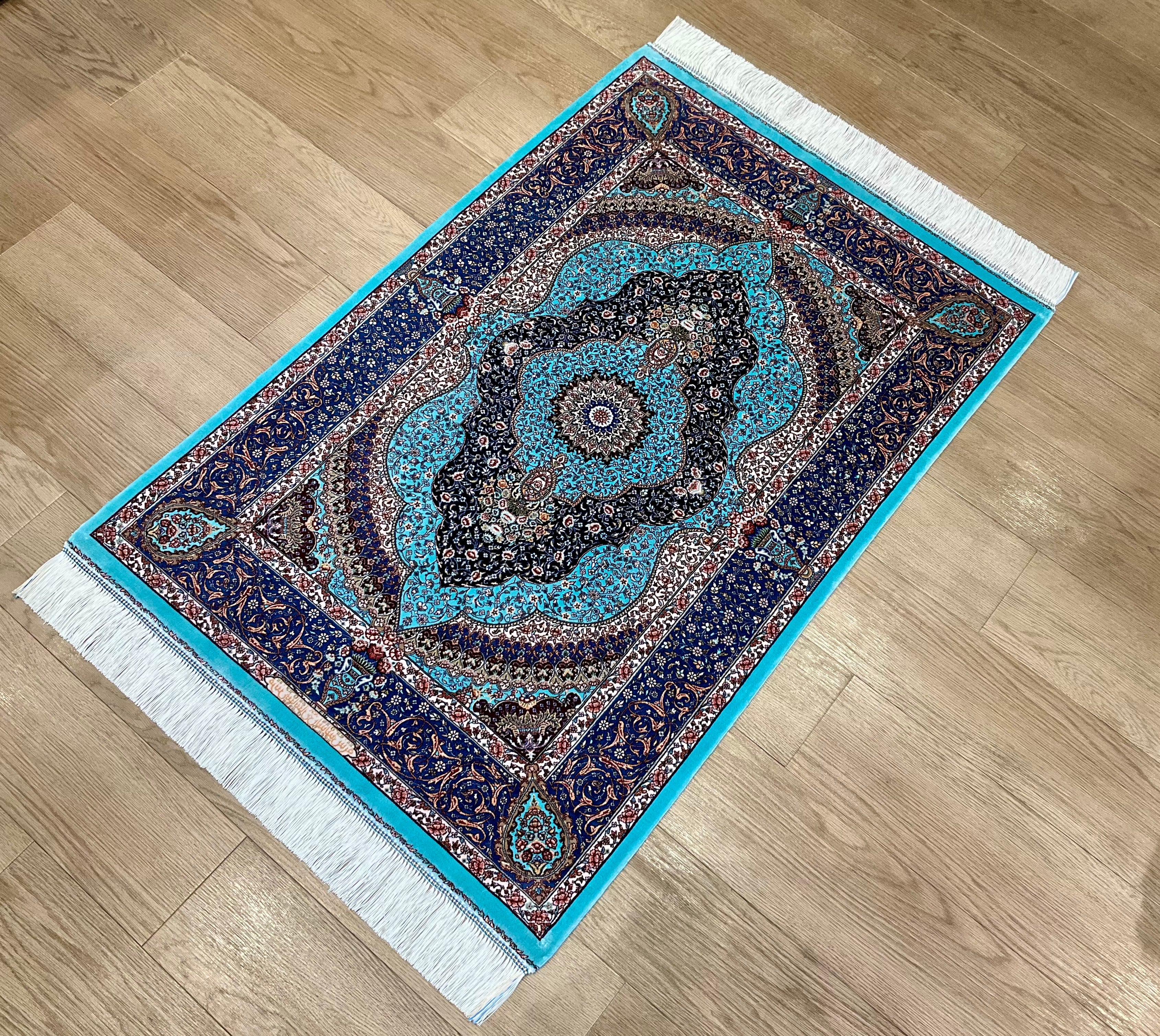 ペルシャンシルク 120cm x 80cm PS11812 – ペルシャ絨毯専門店