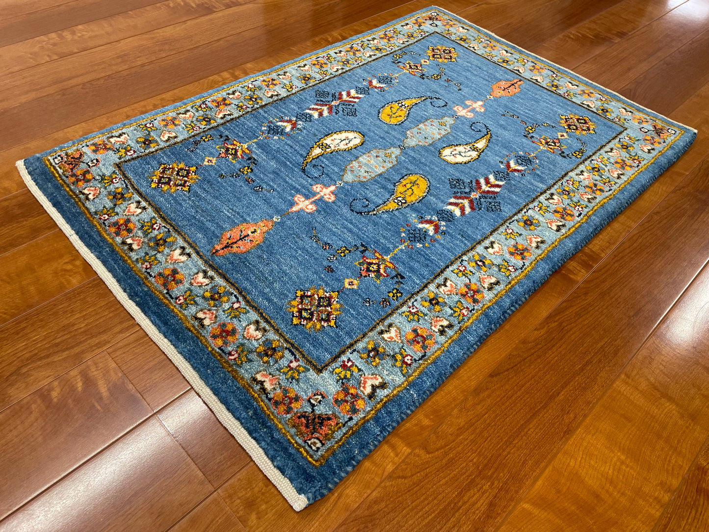 【オンライン限定】カシュクリギャッベ 90cm x 62cm RJ17293