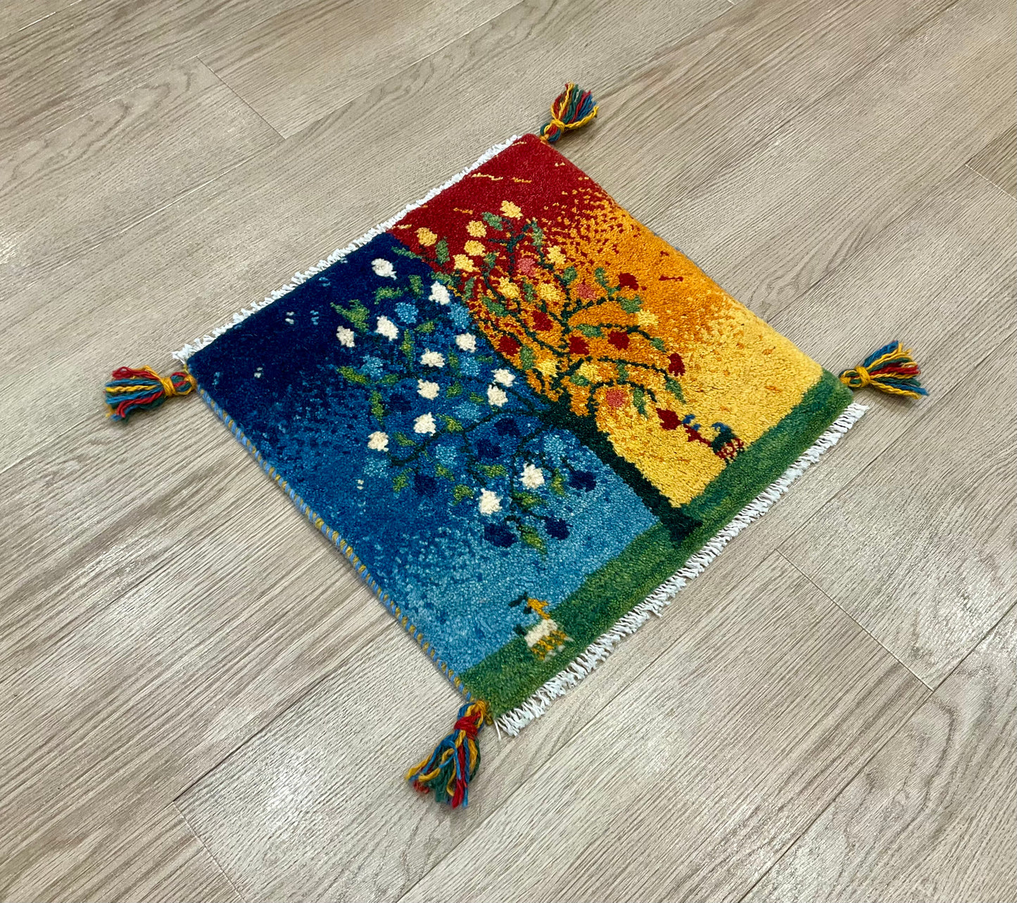 ギャッベ 42cm x 41cm T6760