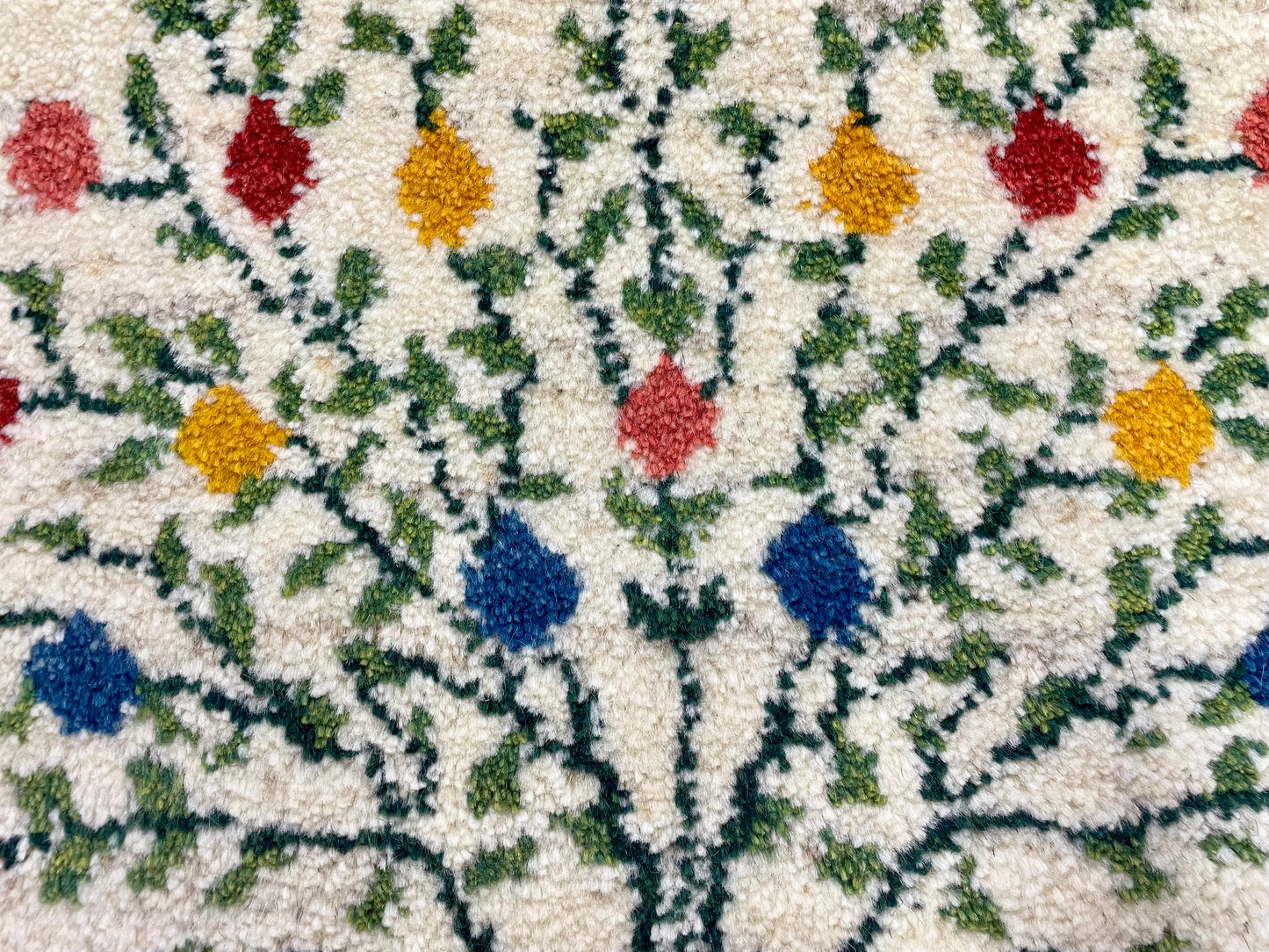 【オンライン限定】ギャッベ 125cm x 87cm RJ8114
