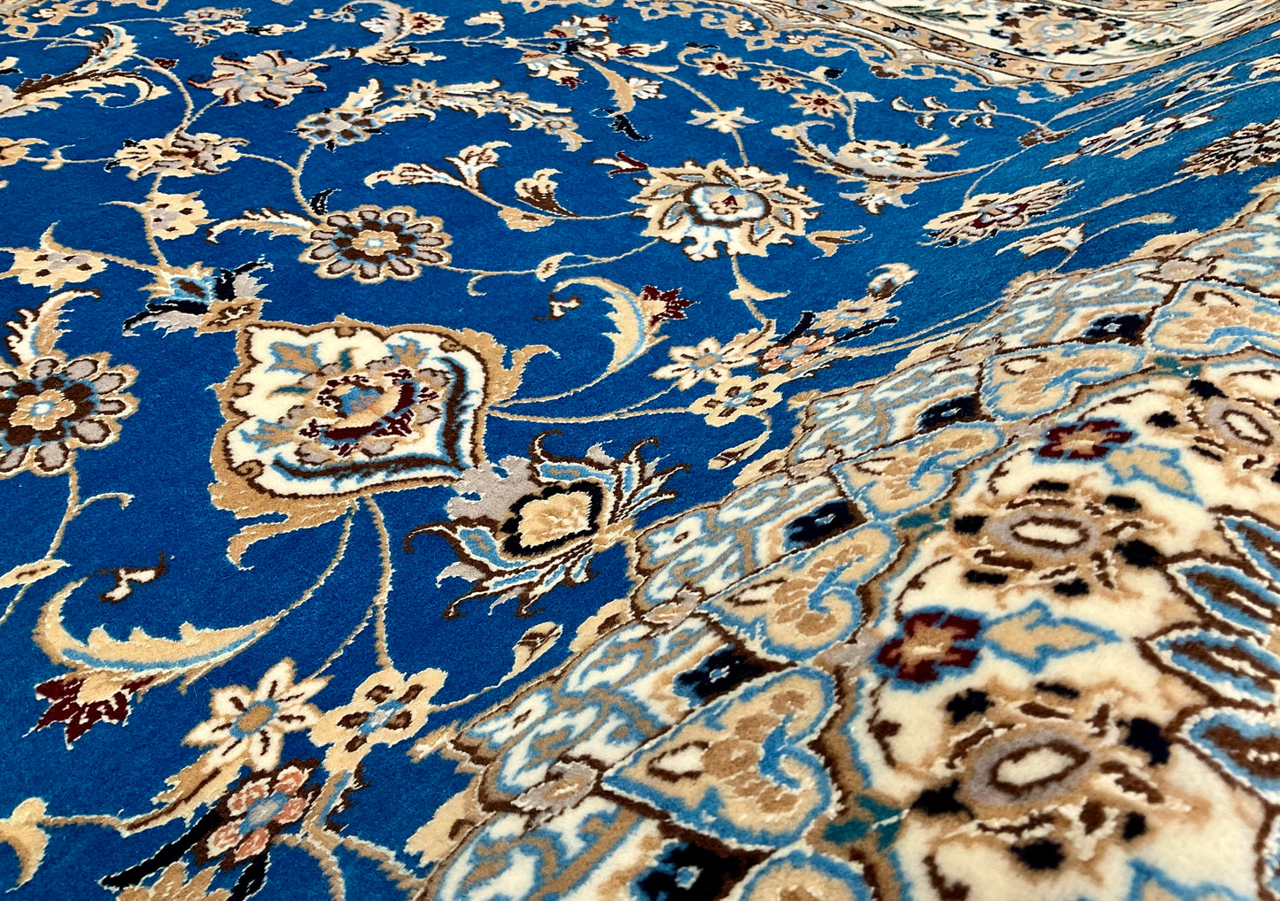 ナイン シシラ ハビビアン工房210cm x 132cm PS1172