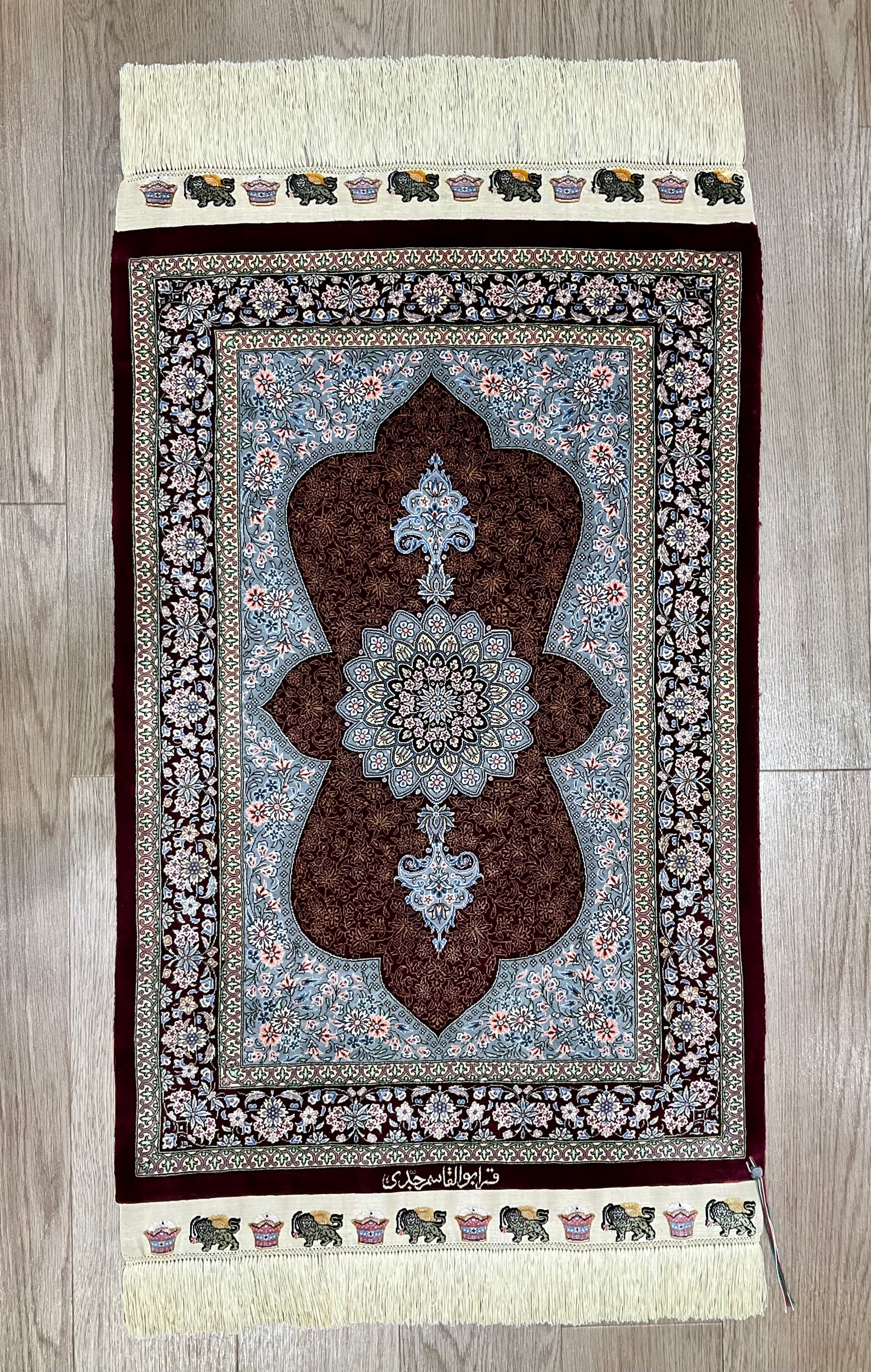 クム ジェッディ工房 93cm x 62cm NT16506