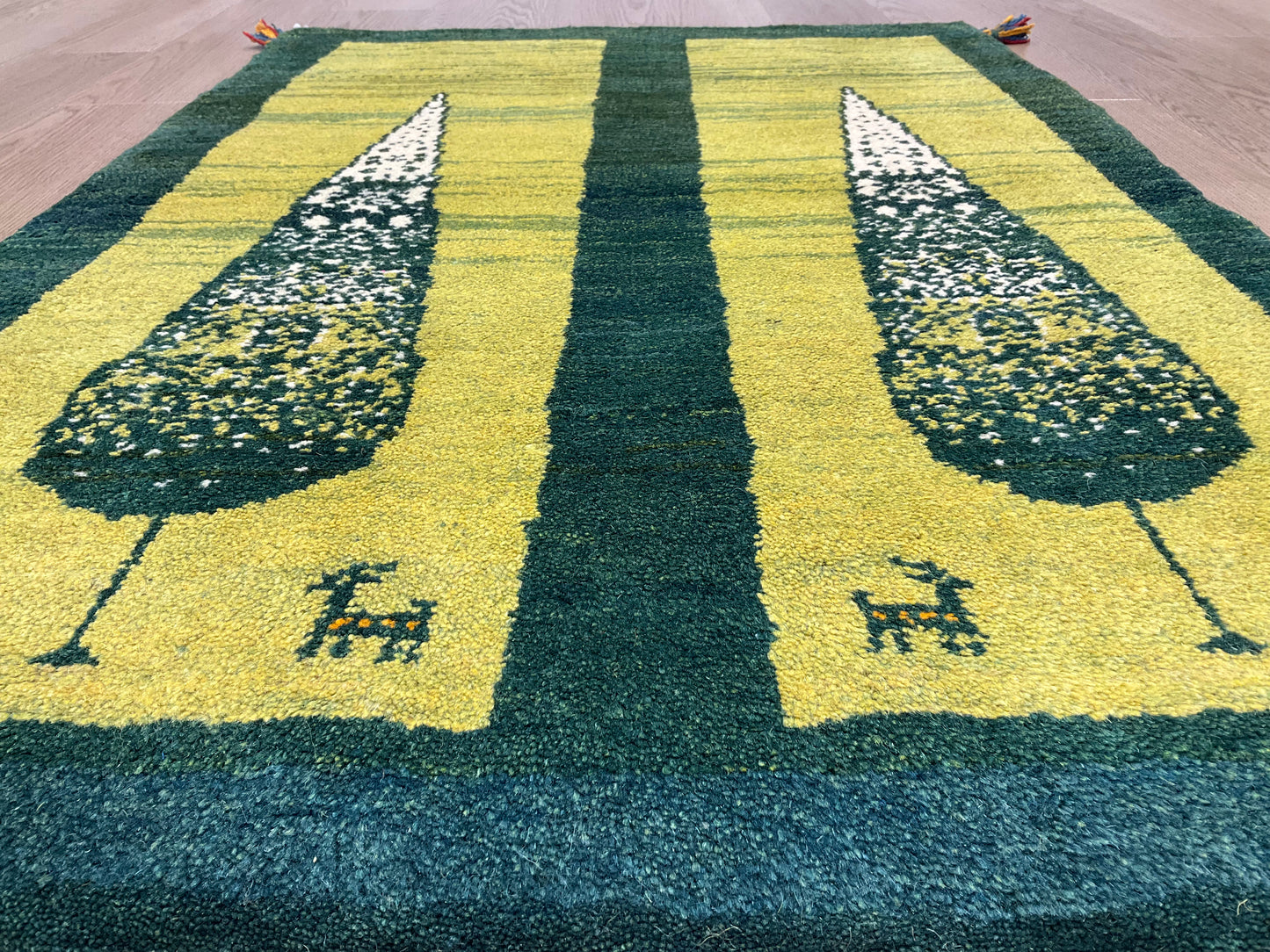 ギャッベ 120cm x 83cm RJ10355