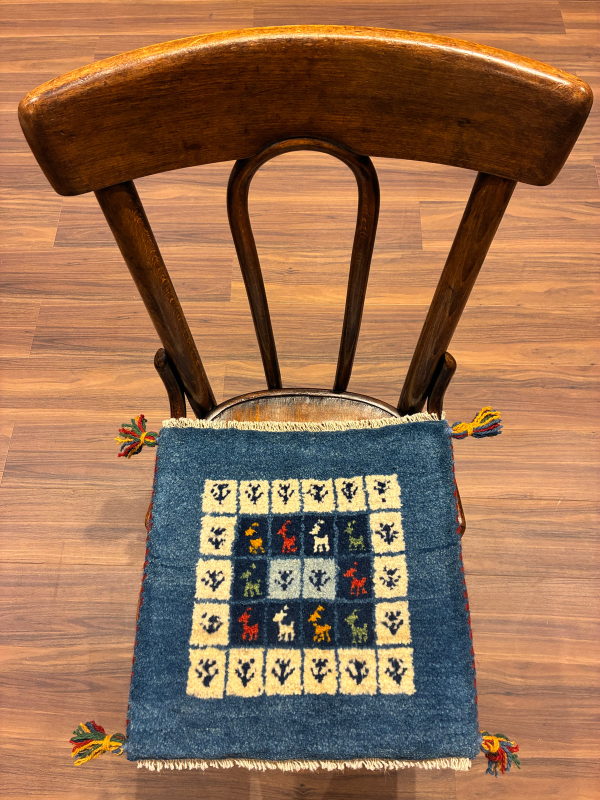 【千葉店】ギャッベ 39cm x 38cm Z3172