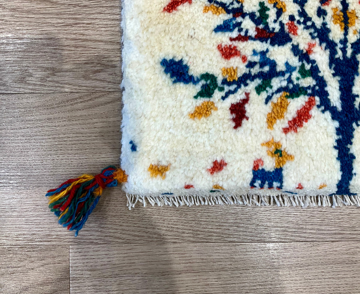 【福岡店】ギャッベ 42cm x 41cm Z3685