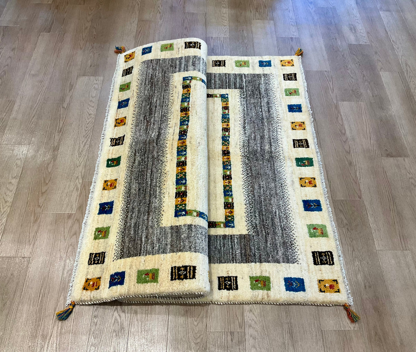 ギャッベ  193cm x 153cm RJ9366