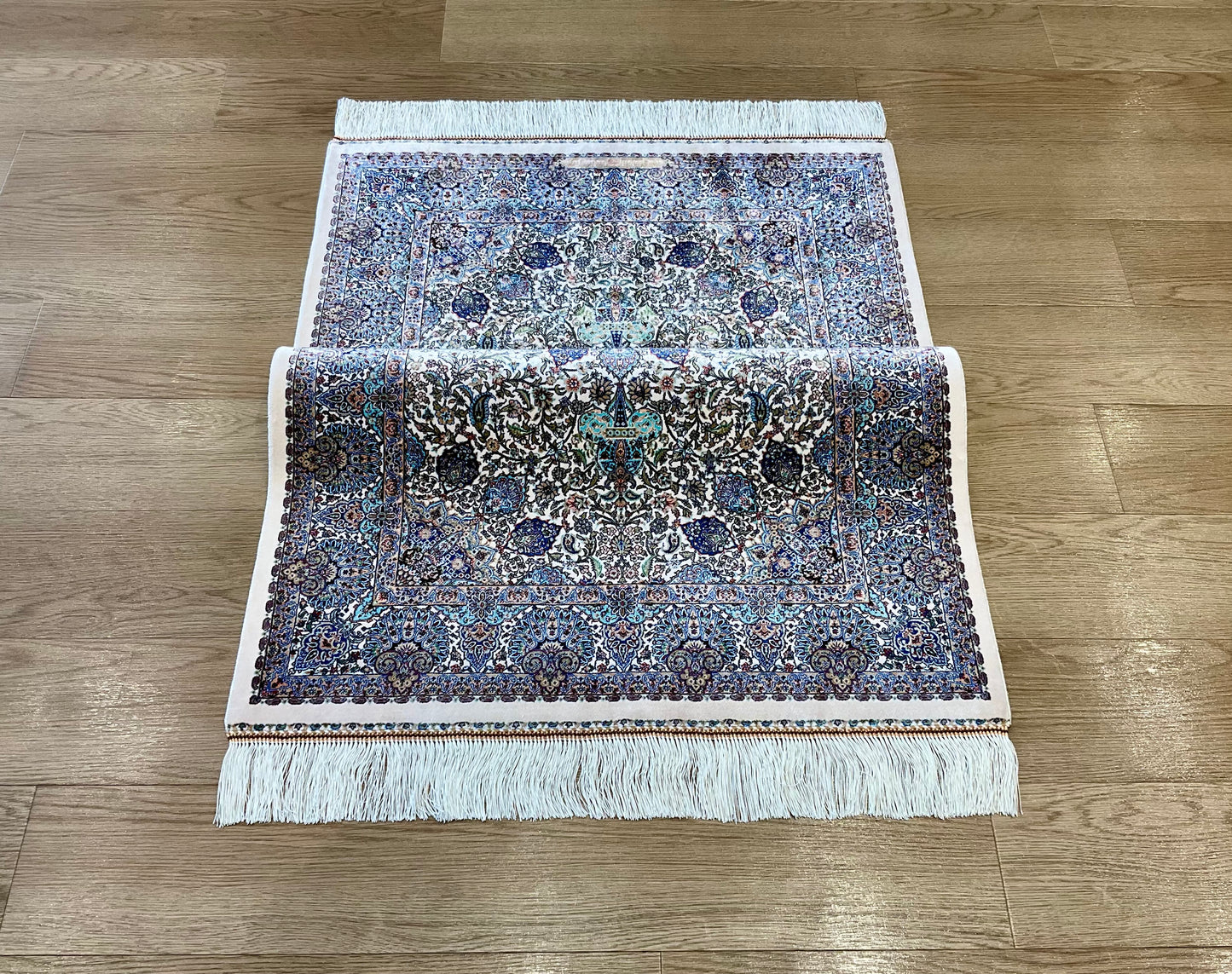 ペルシャンシルク 120cm x 80cm PS10168